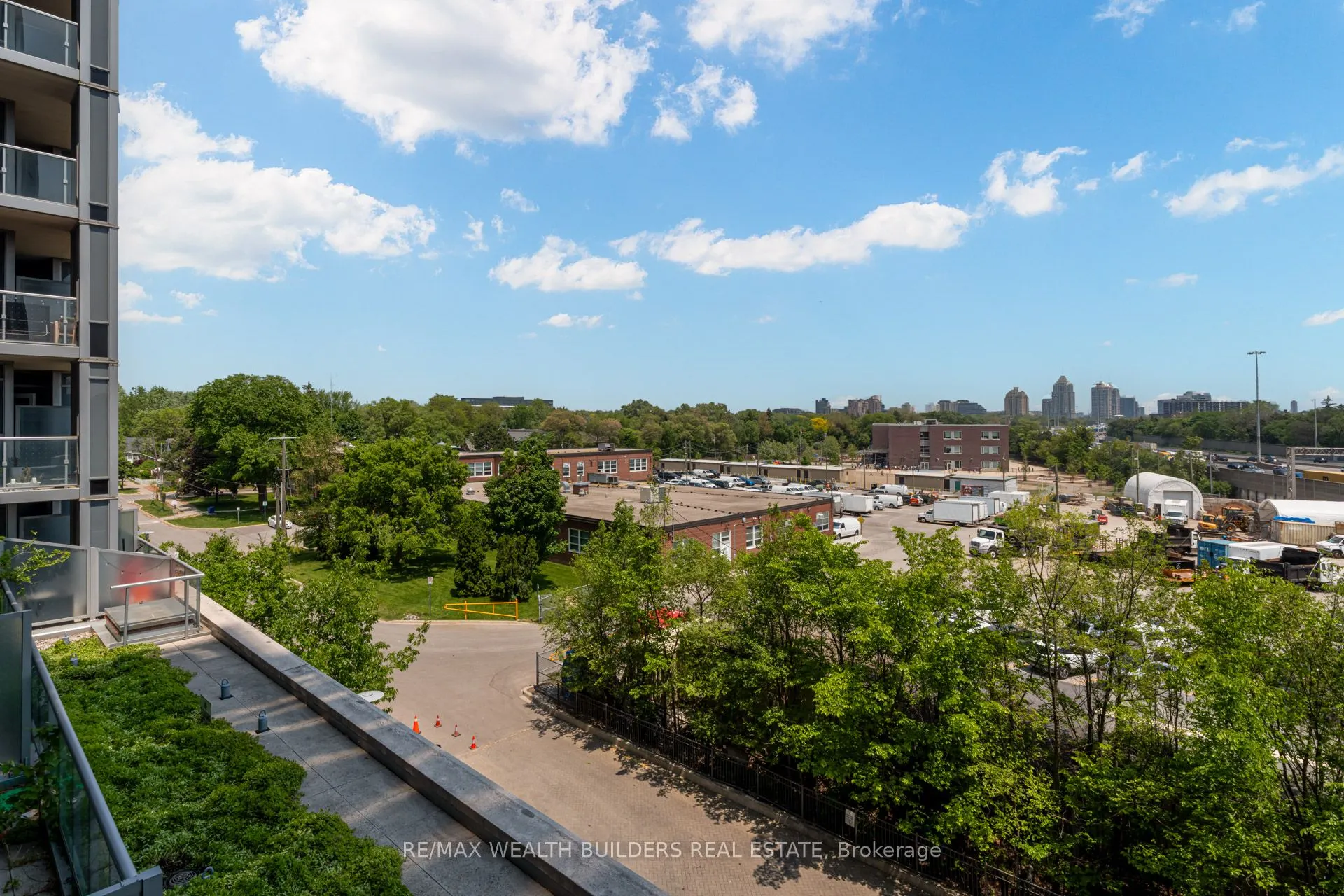 120 Harrison Garden Boulevard, #418