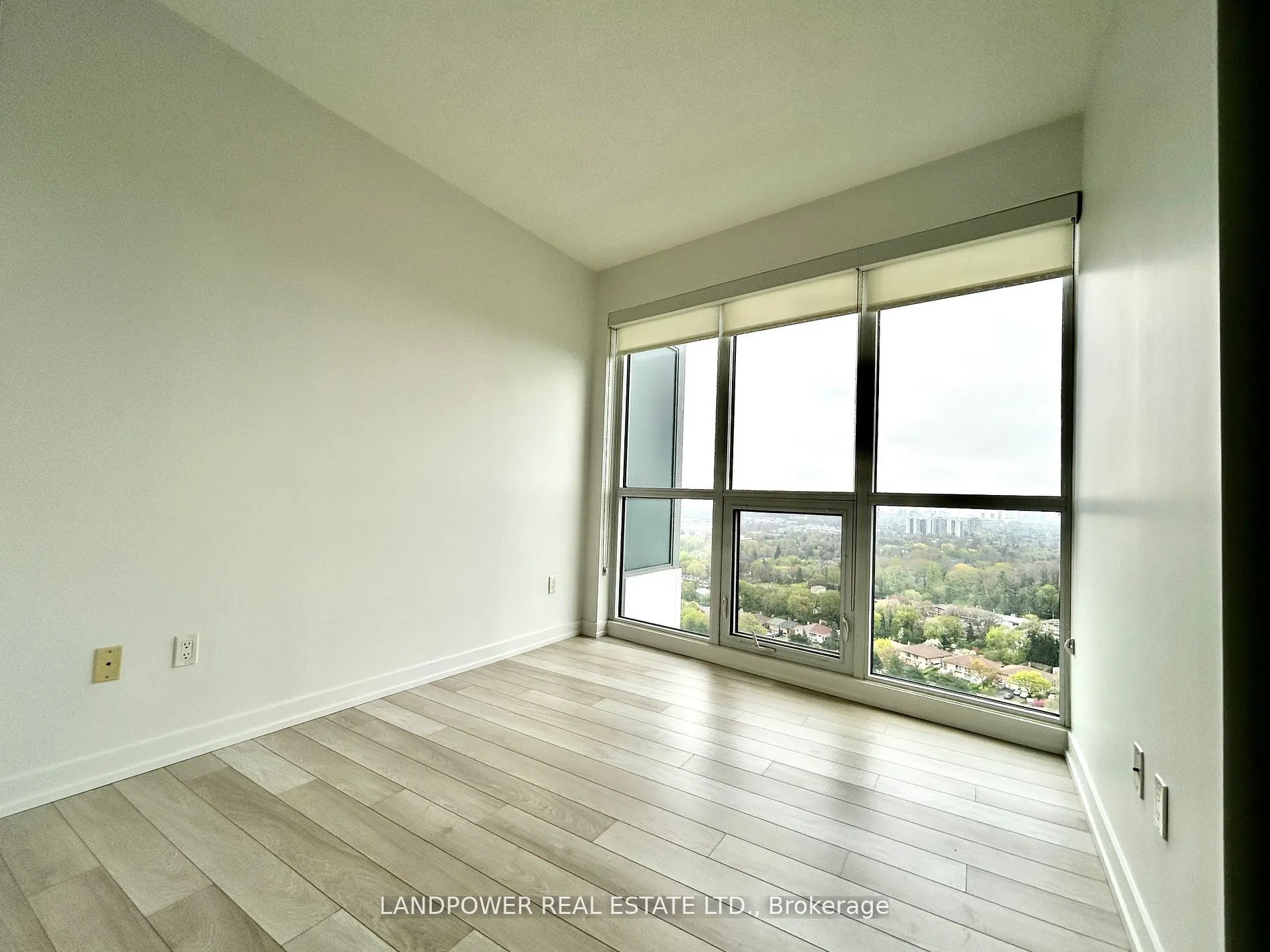117 McMahon Drive, #2303