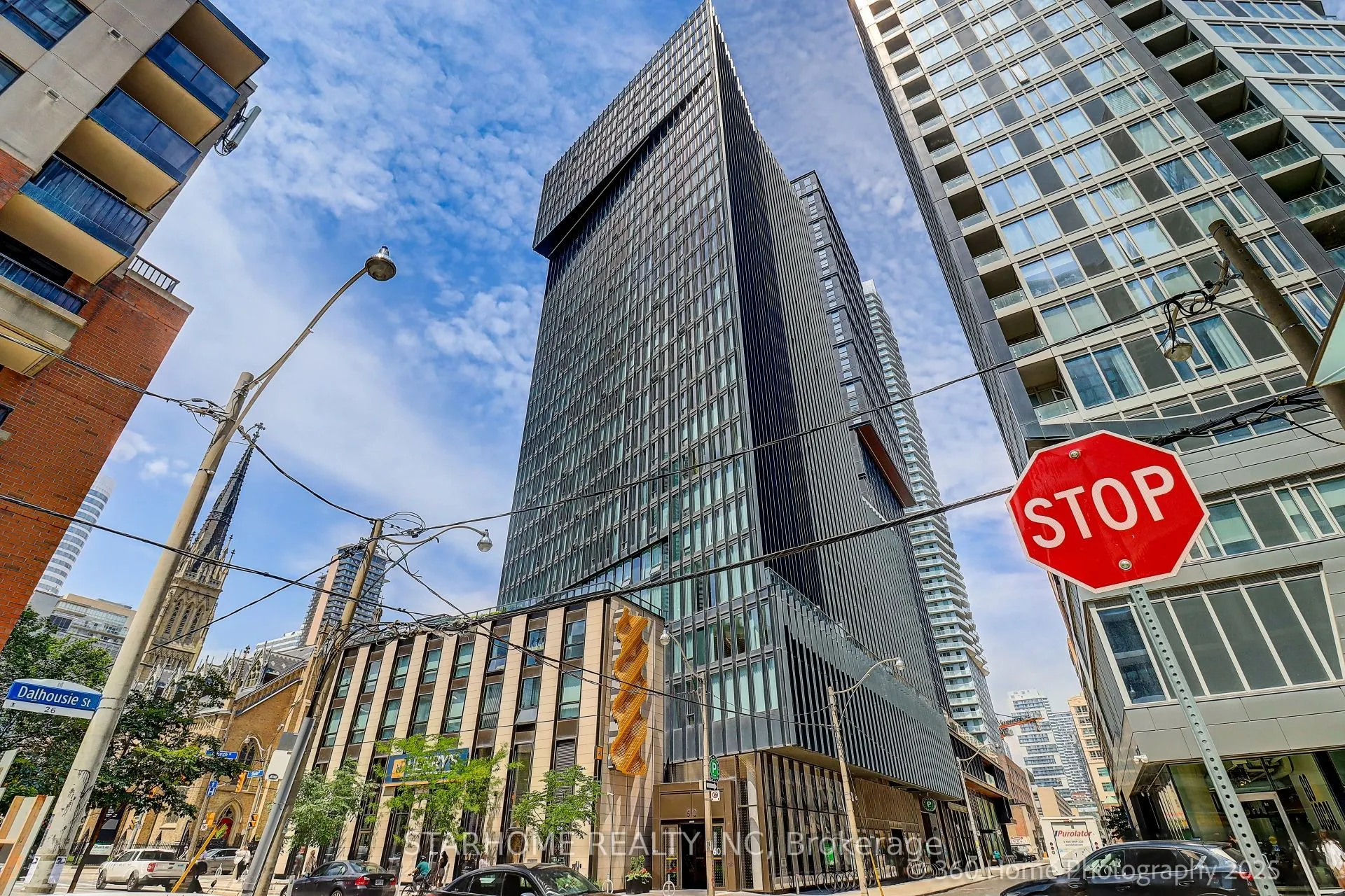60 Shuter Street, #2609