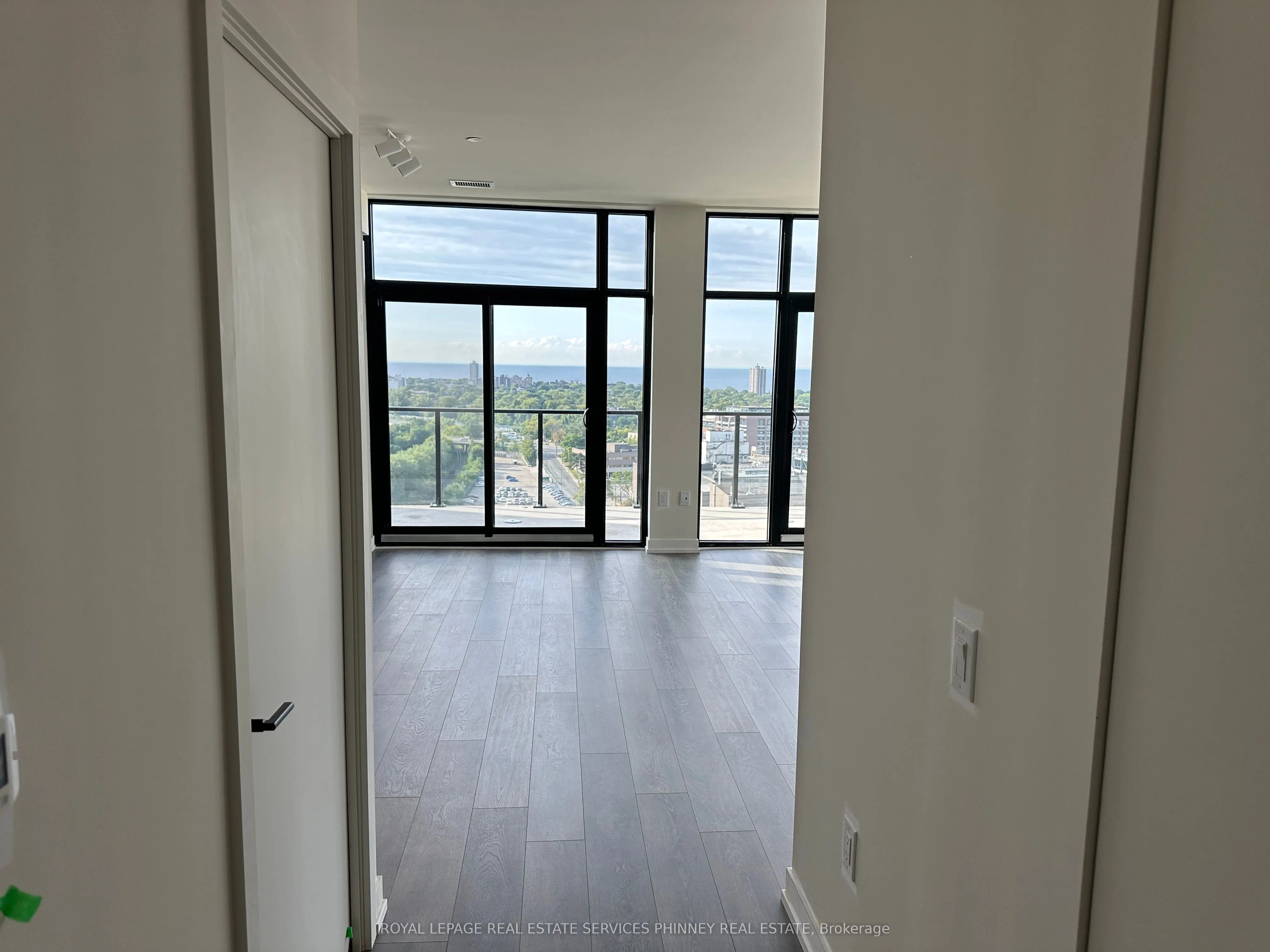 181 Sterling Road, #PH04