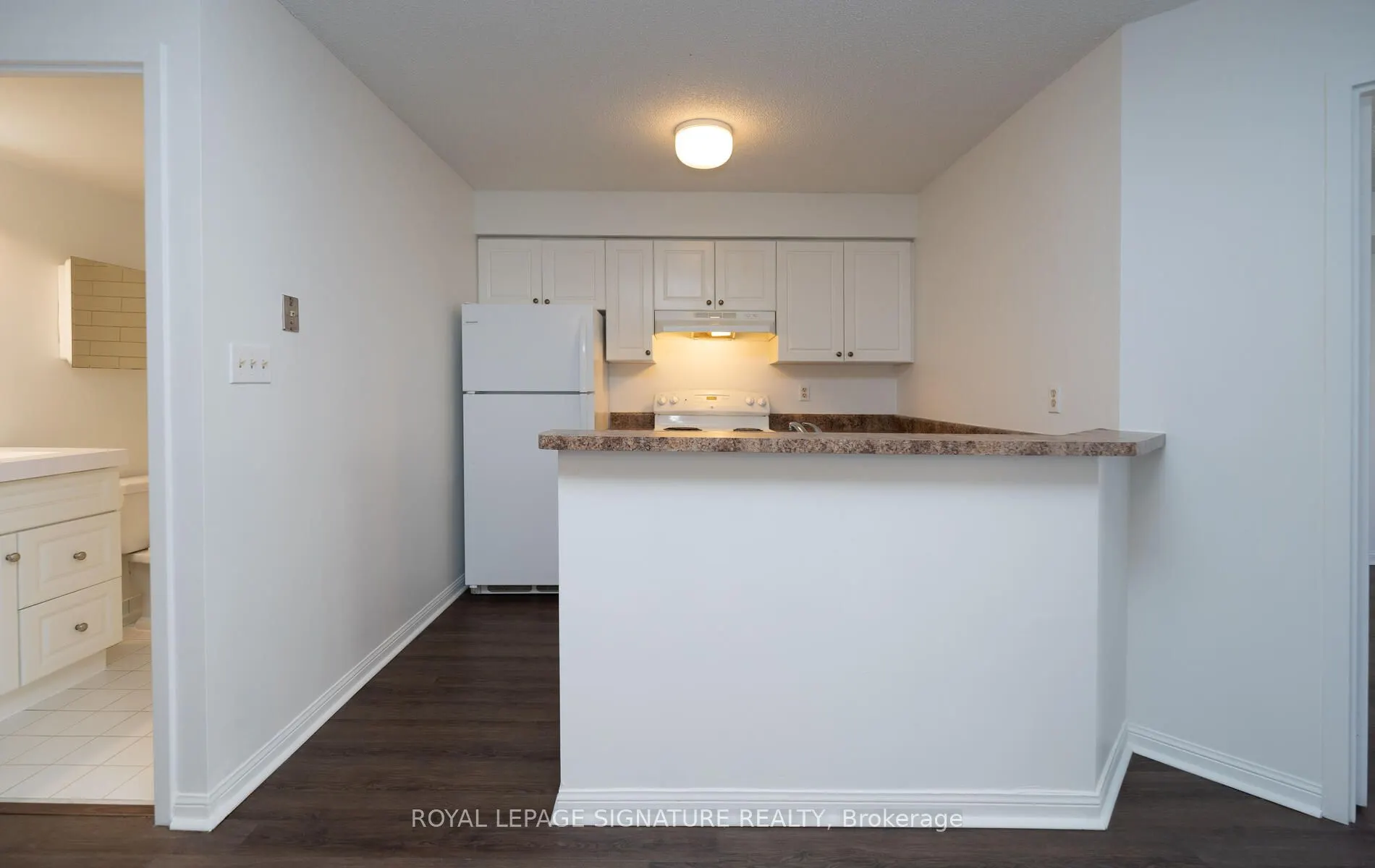 25 Grenville Street, #807