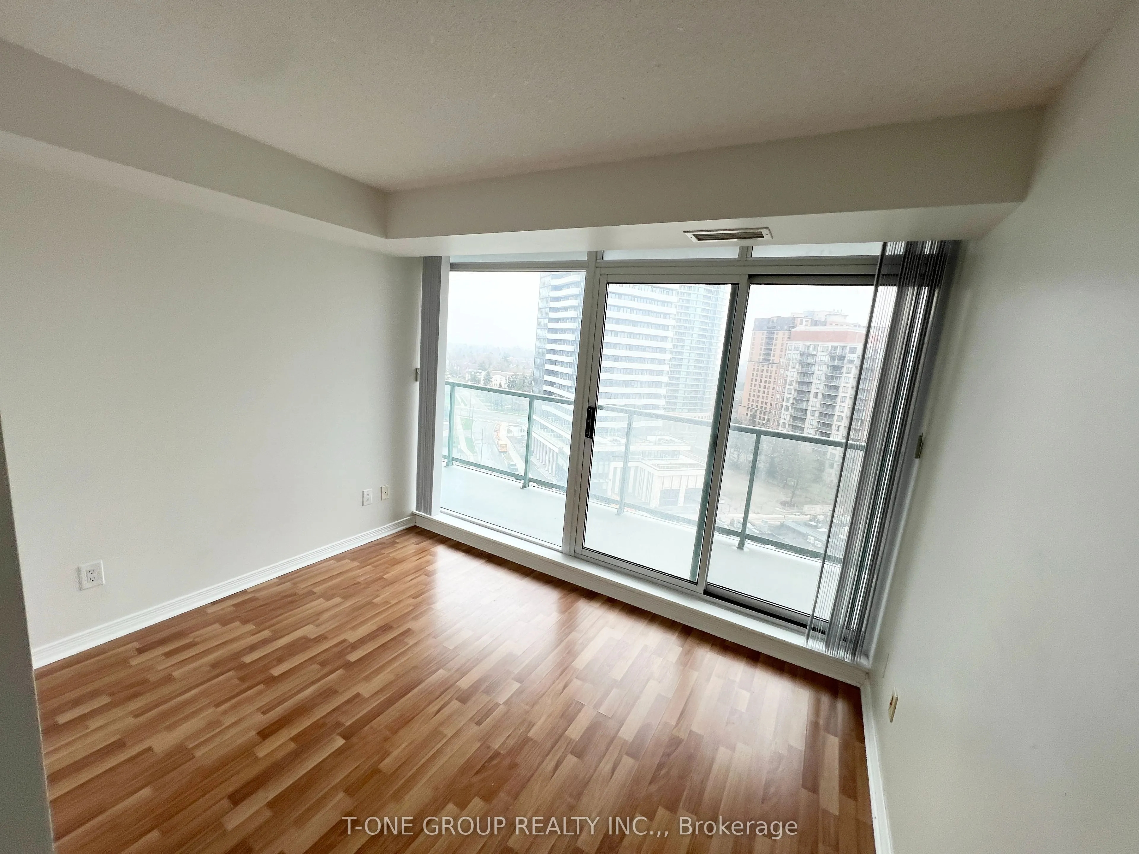 5500 YONGE Street, #1202