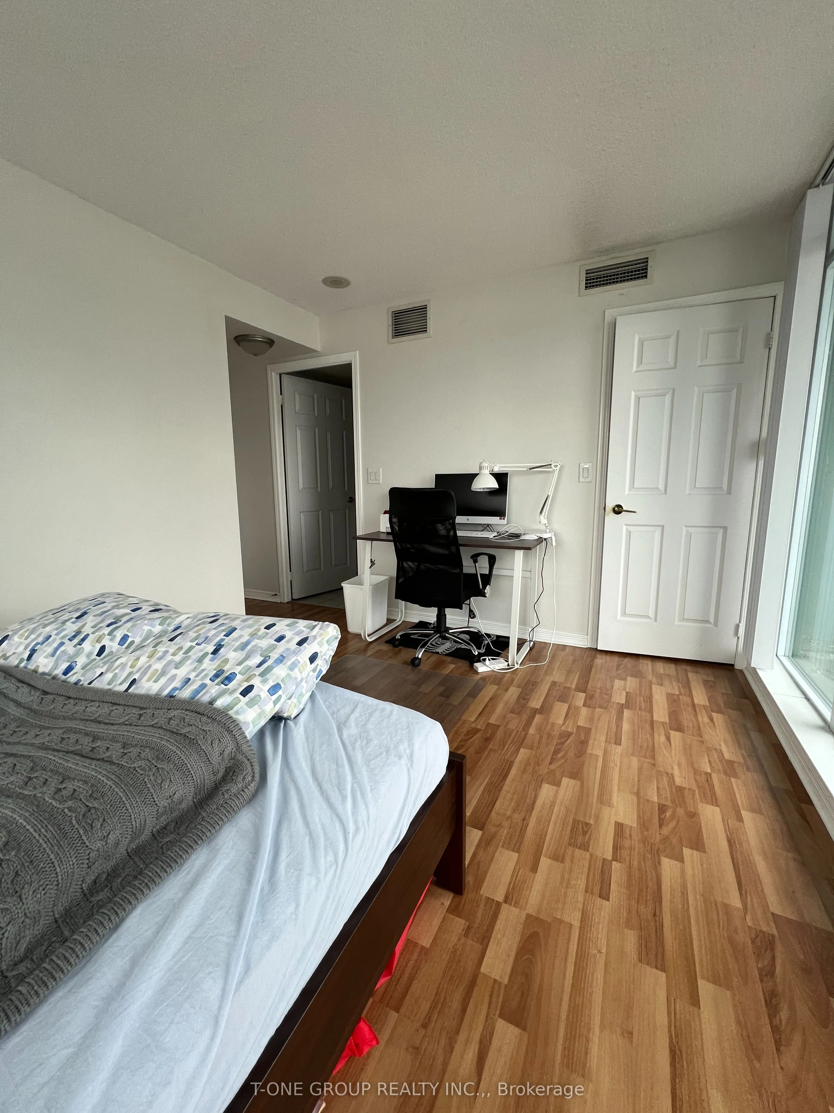 5500 YONGE Street, #1202