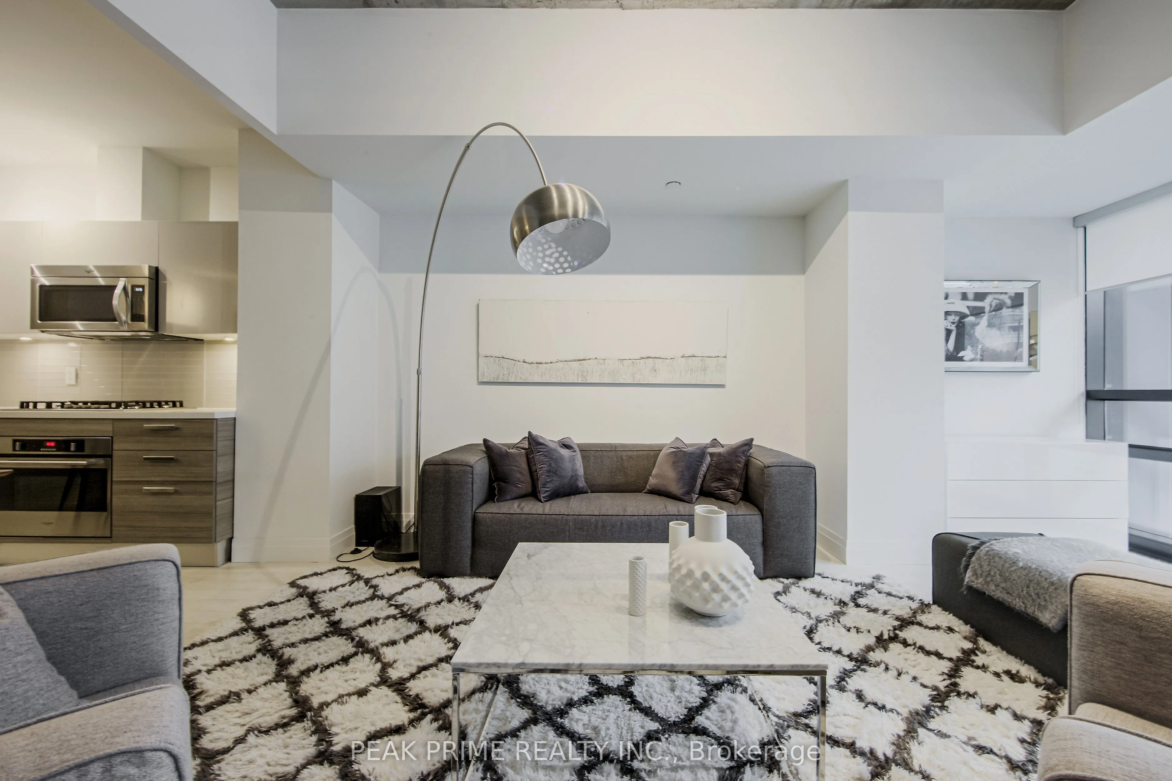 224 King Street W, #501