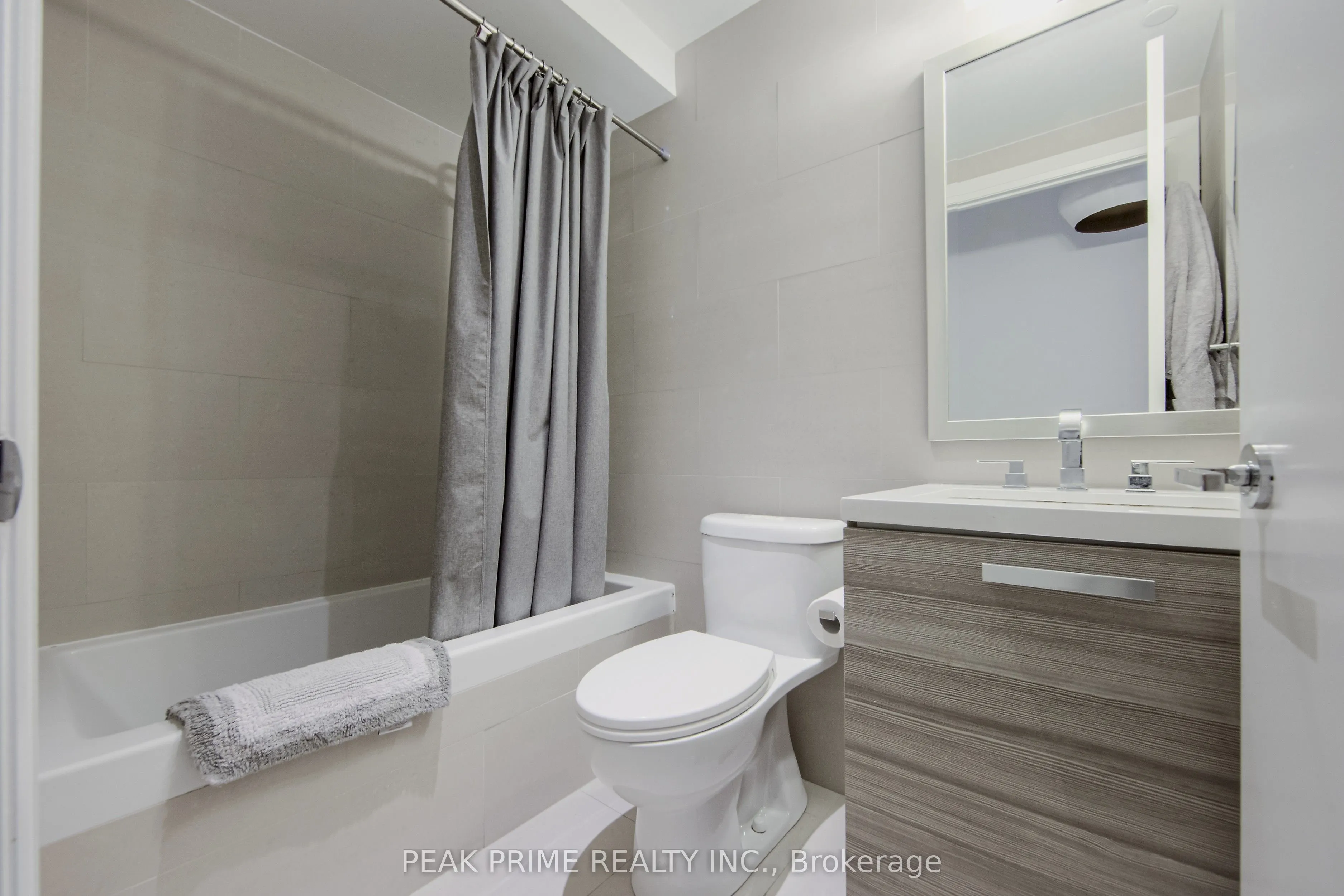 224 King Street W, #501