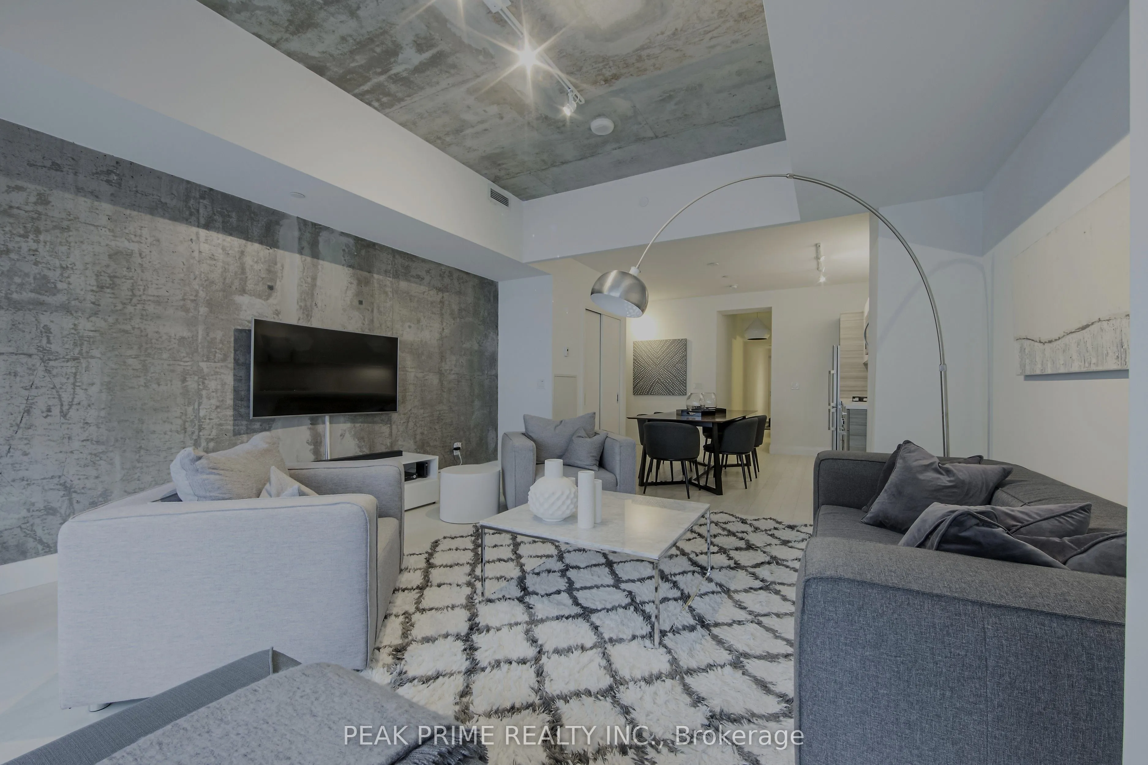 224 King Street W, #501