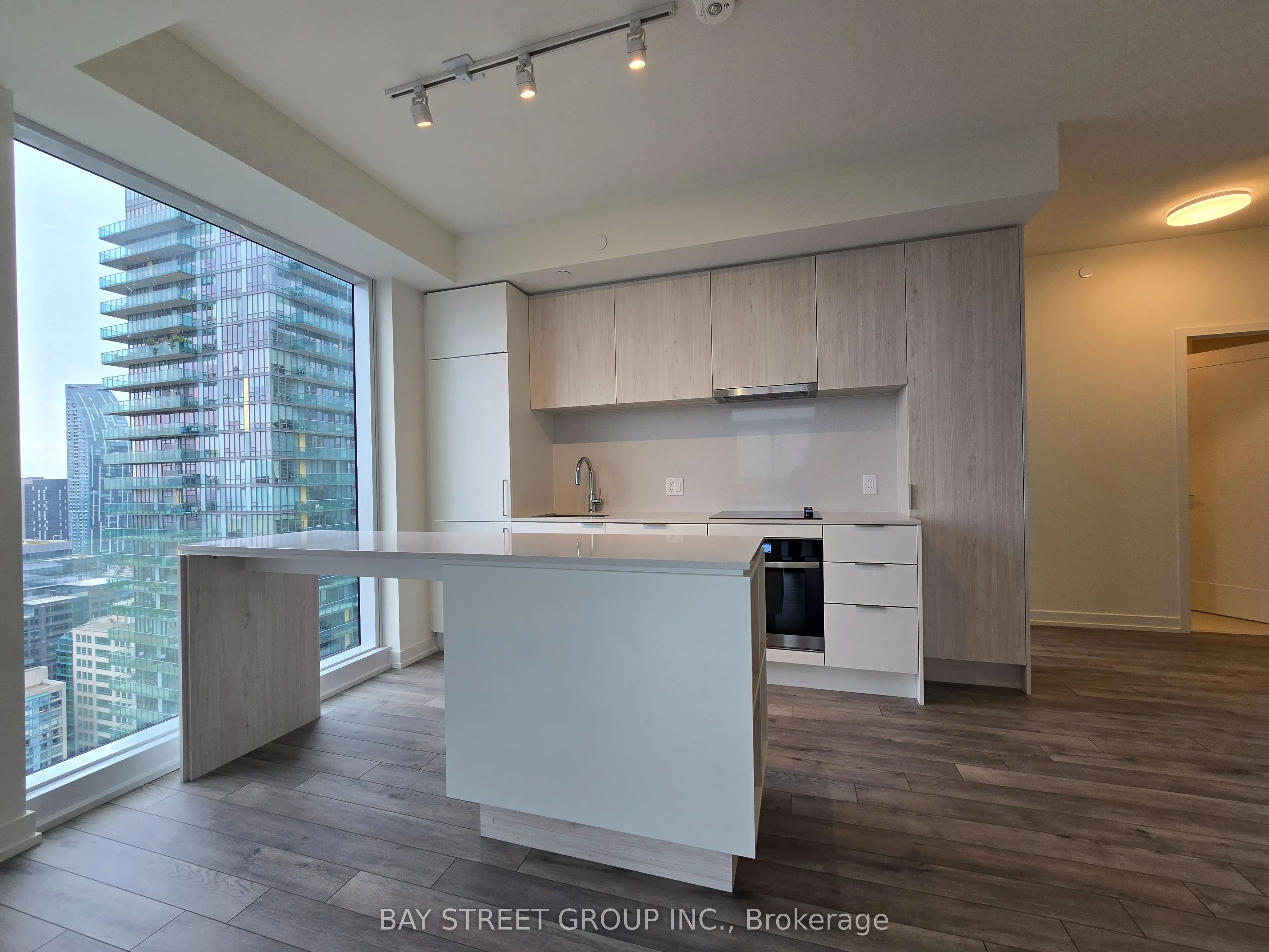 89 Church Street, #3807