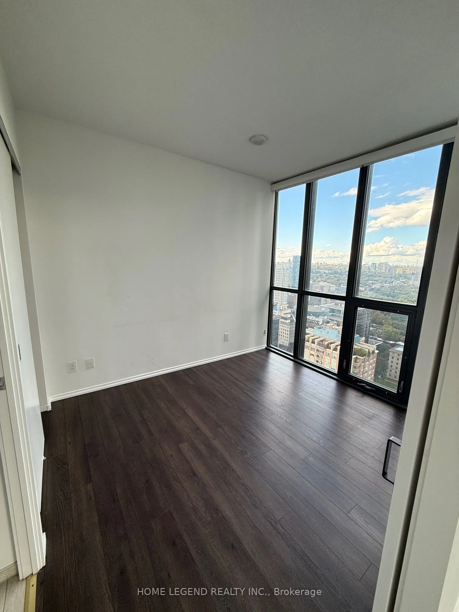 101 Charles Street E, #3410