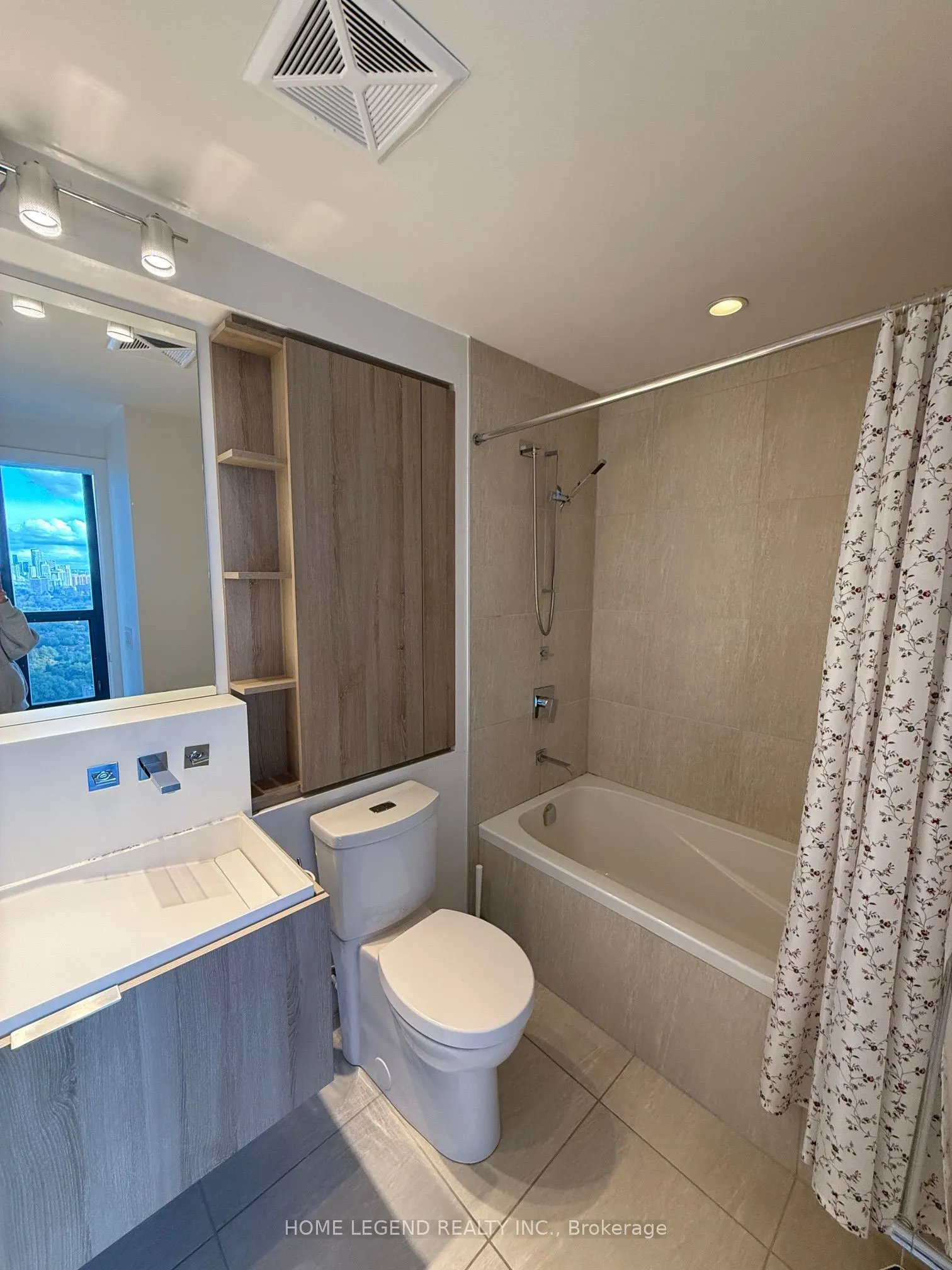 101 Charles Street E, #3410