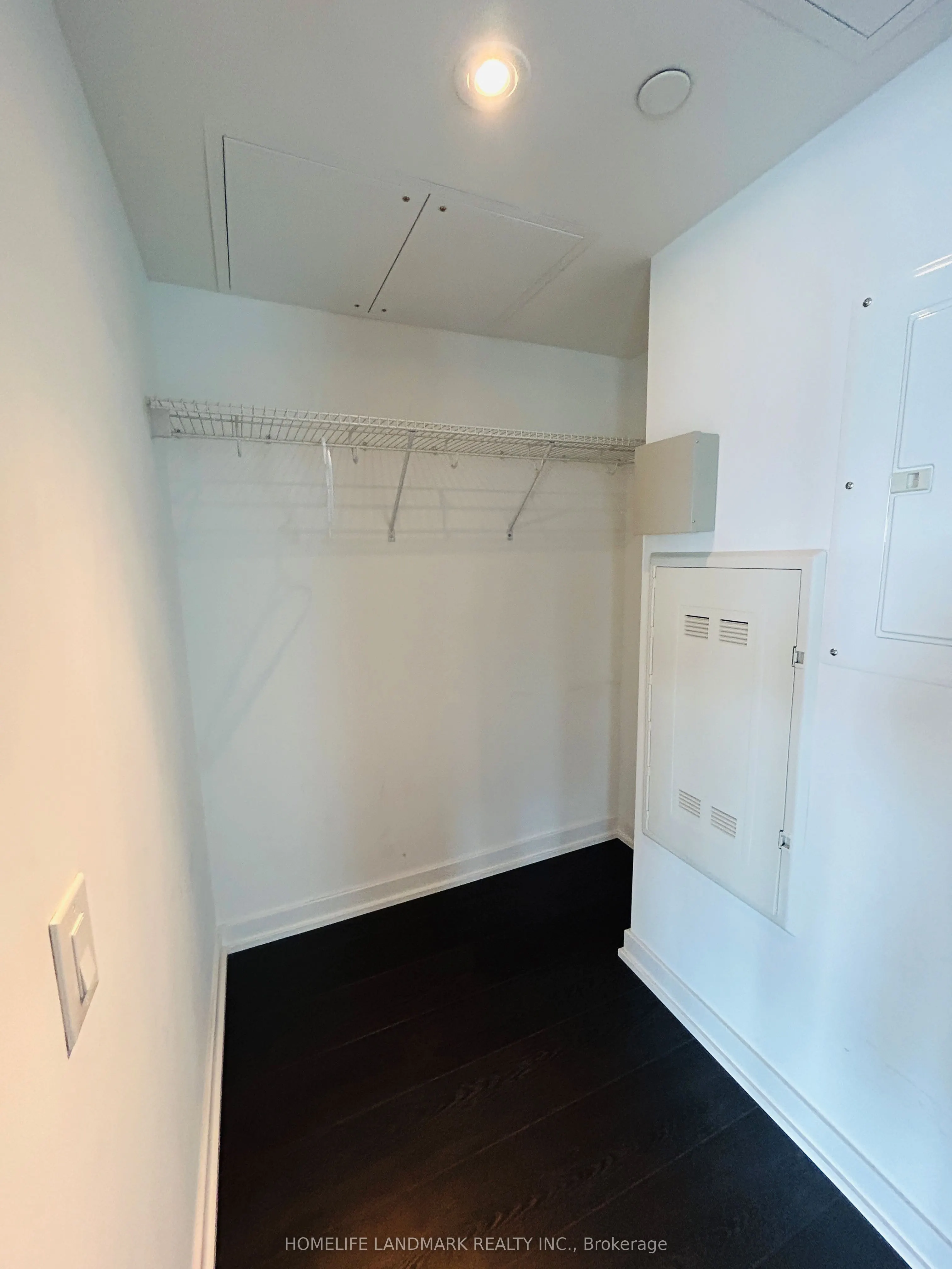 72 Esther Shiner Boulevard, #318