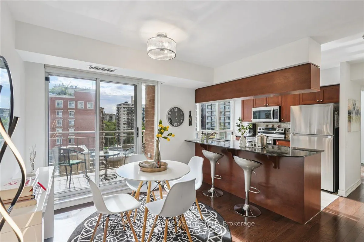 60 St.Clair Avenue W, #1001