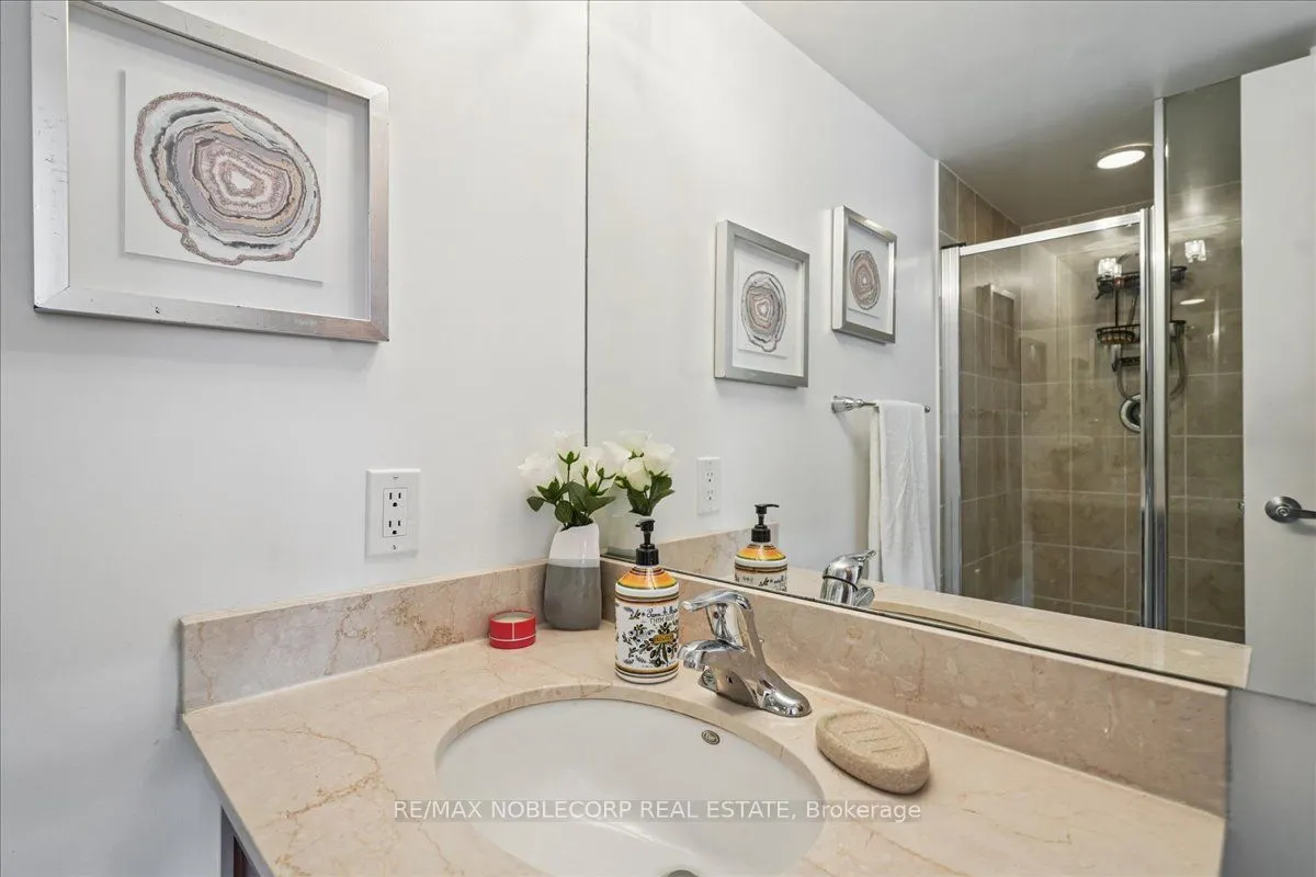 60 St.Clair Avenue W, #1001