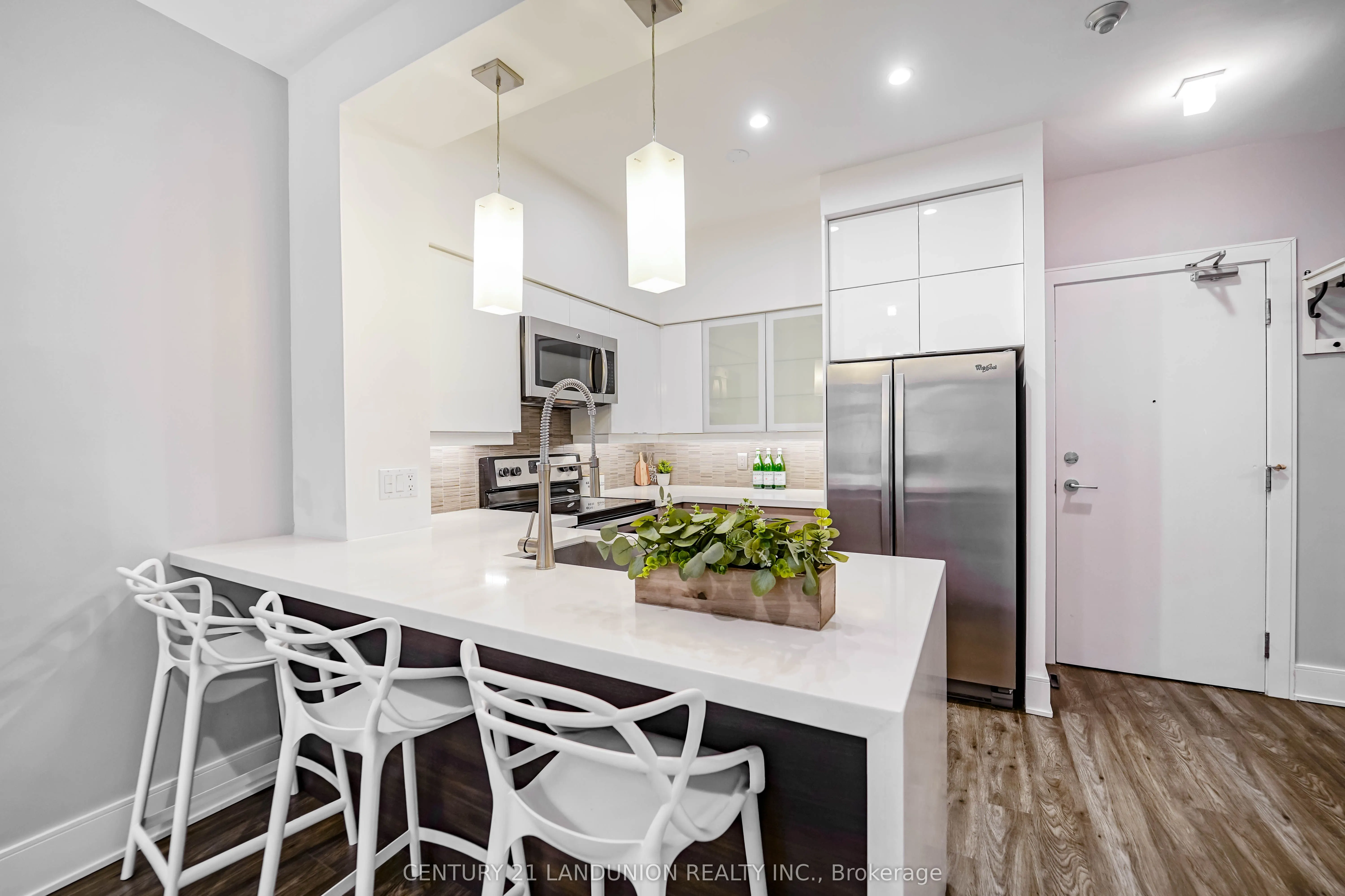 38 Kenaston Gardens, #GV109