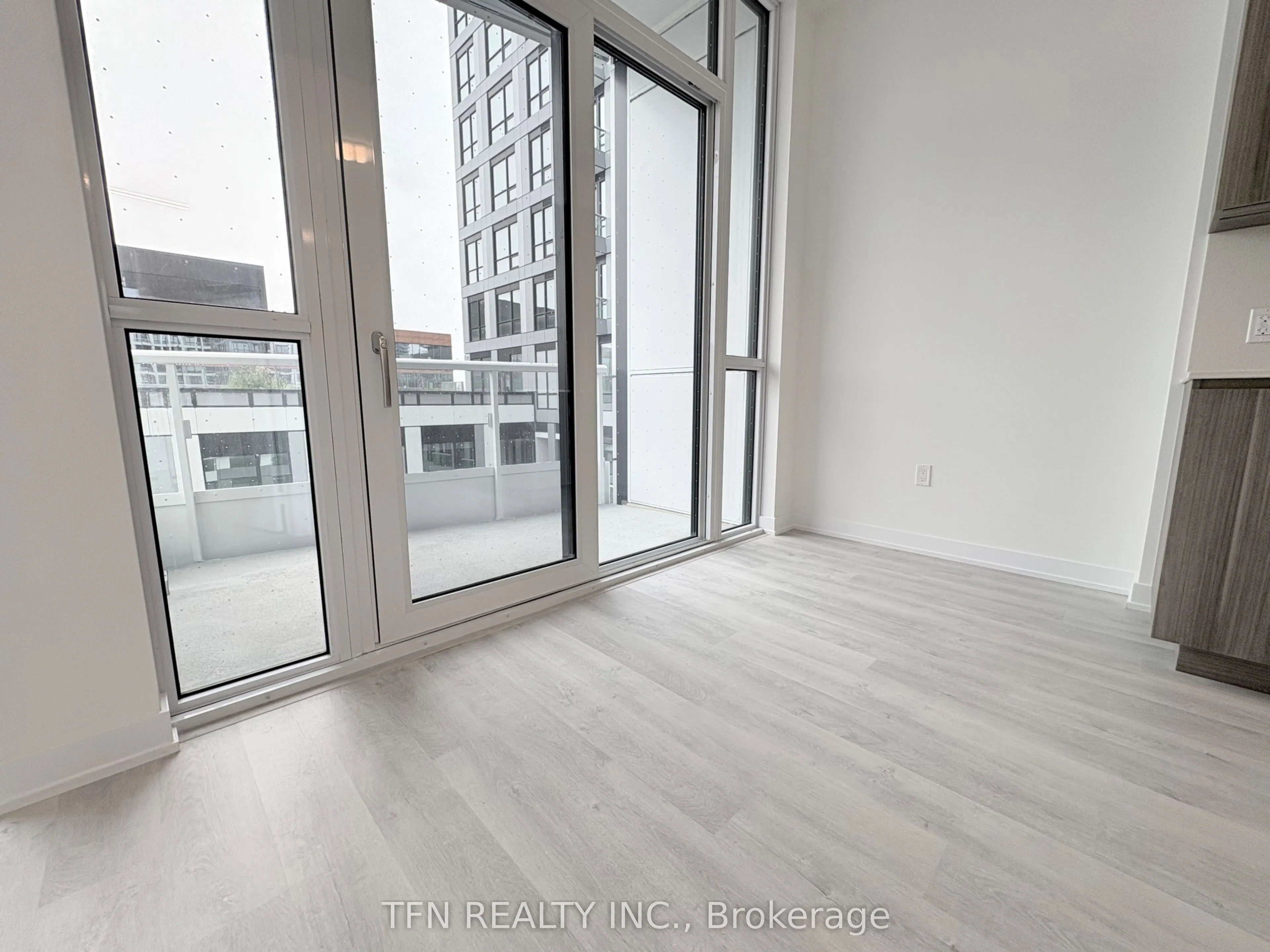 15 Richardson Street, #1207