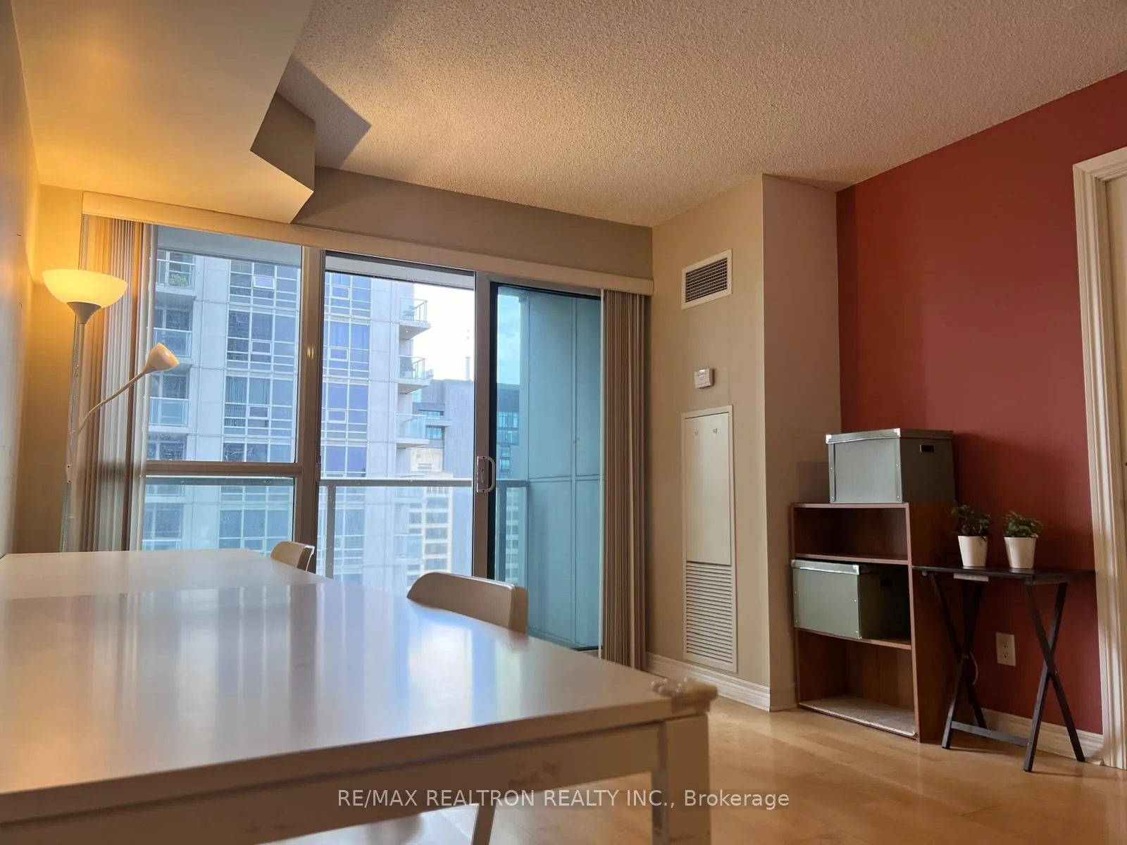 763 Bay Street, #2808