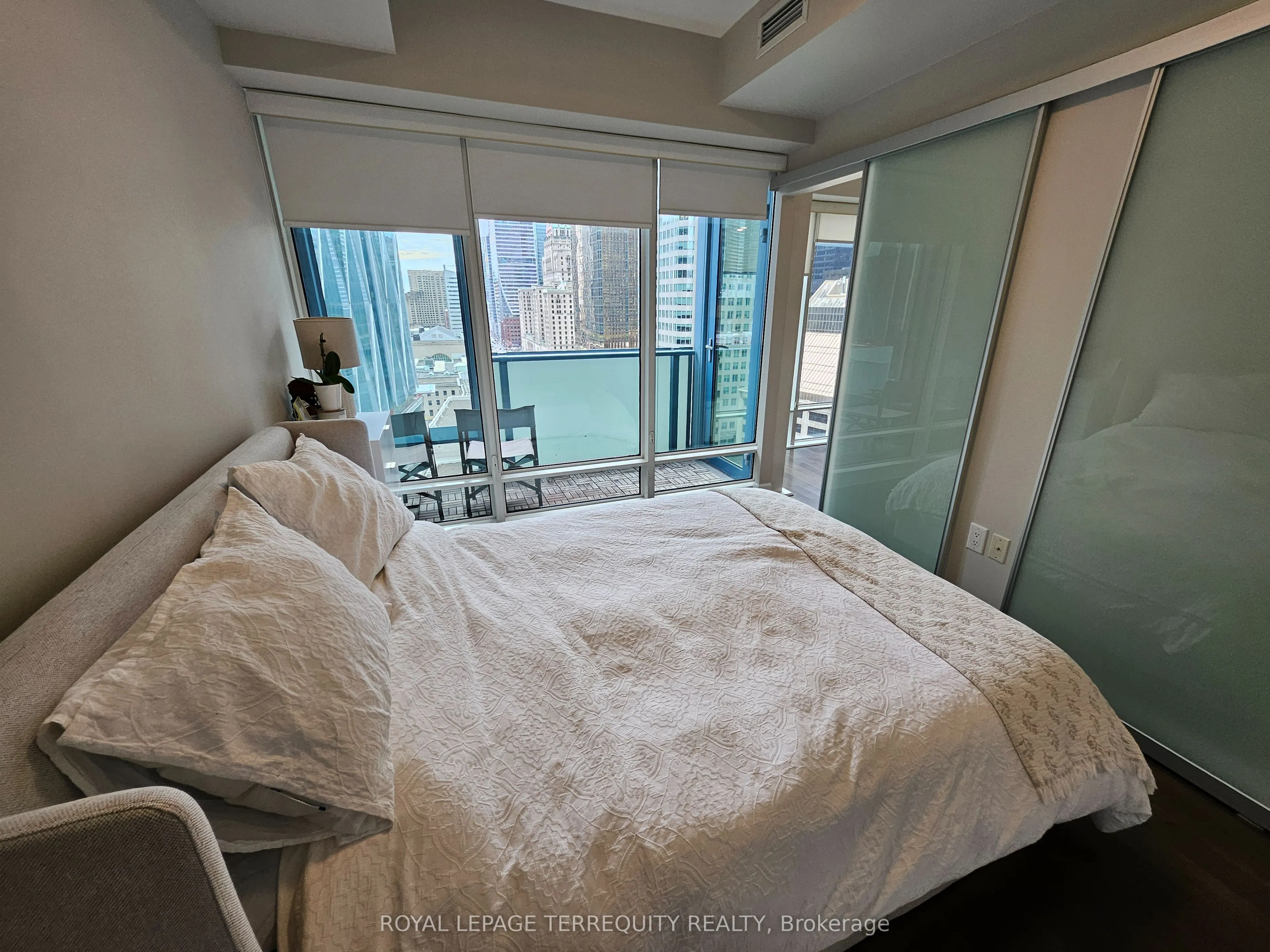 8 The Esplanade, #1704