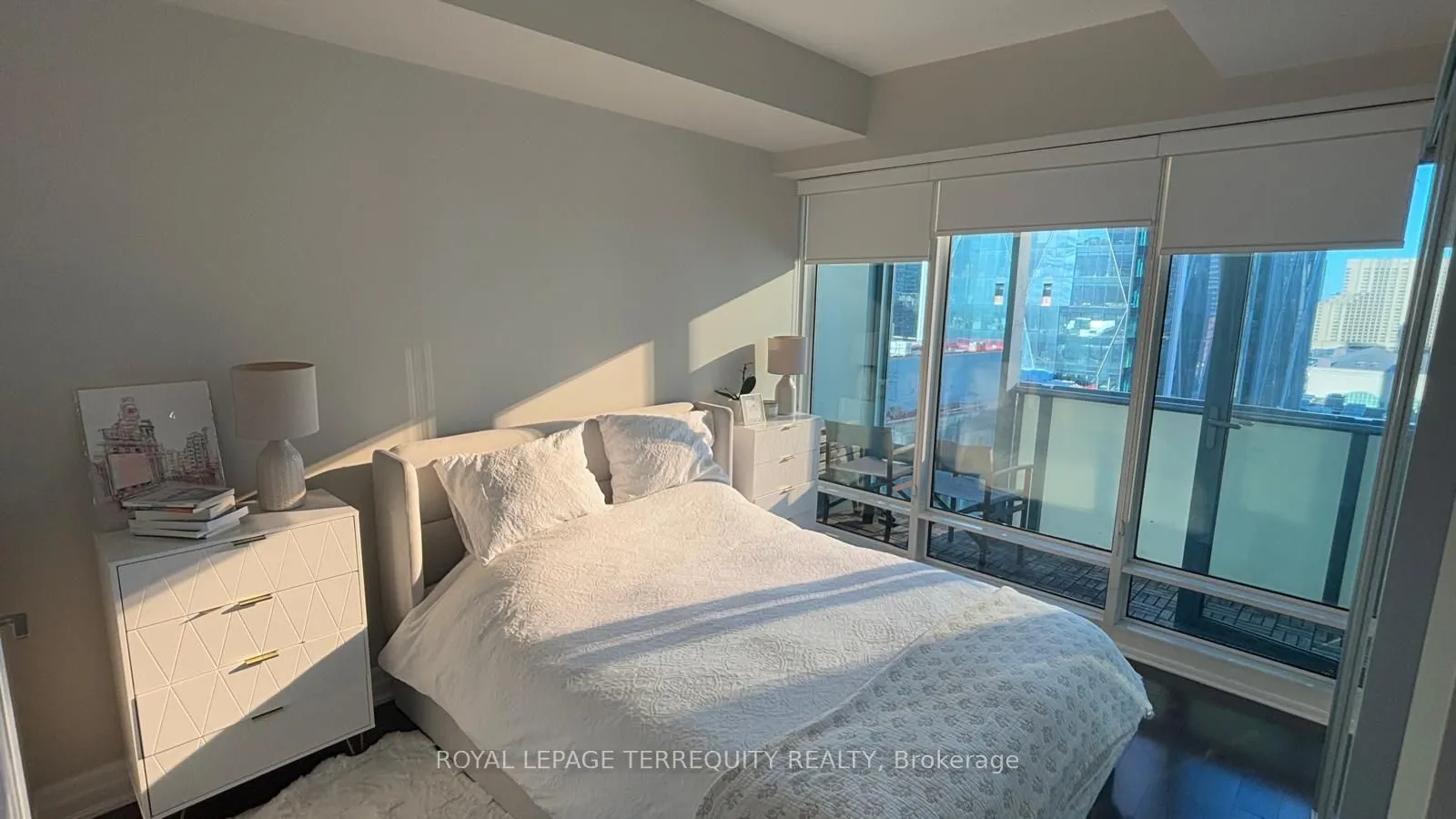 8 The Esplanade, #1704