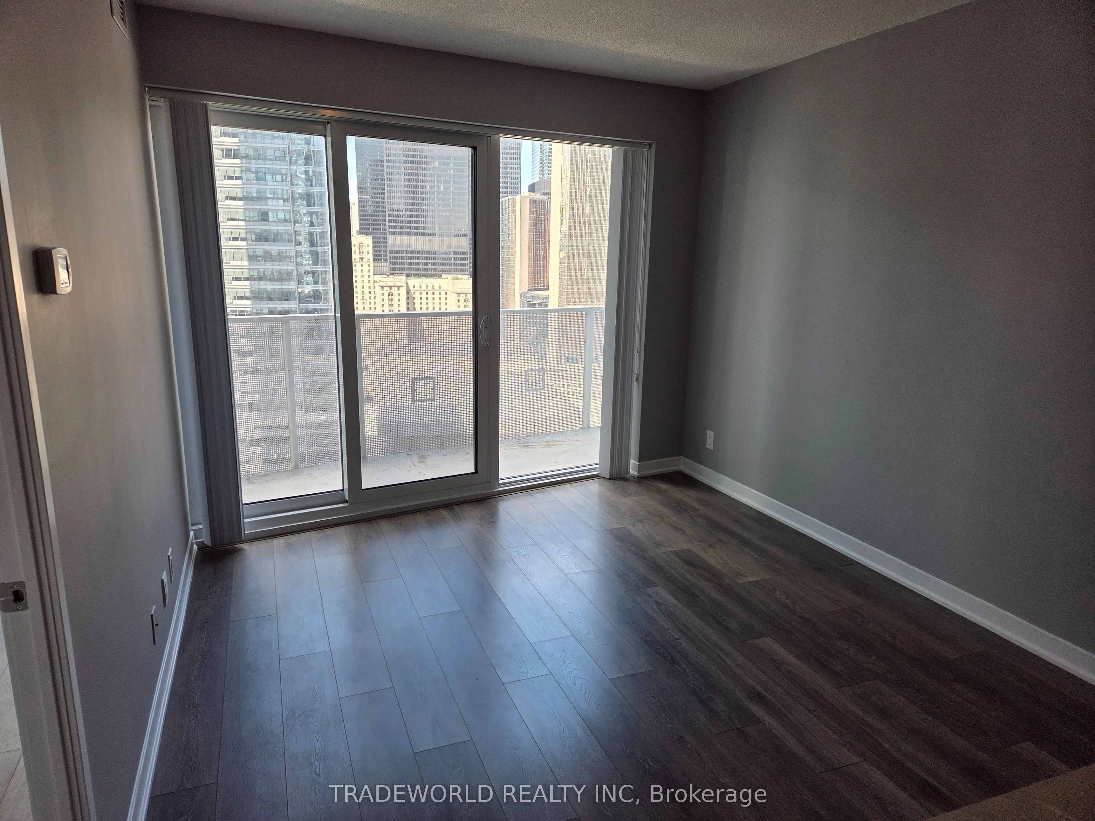 100 Harbour Street, #2703