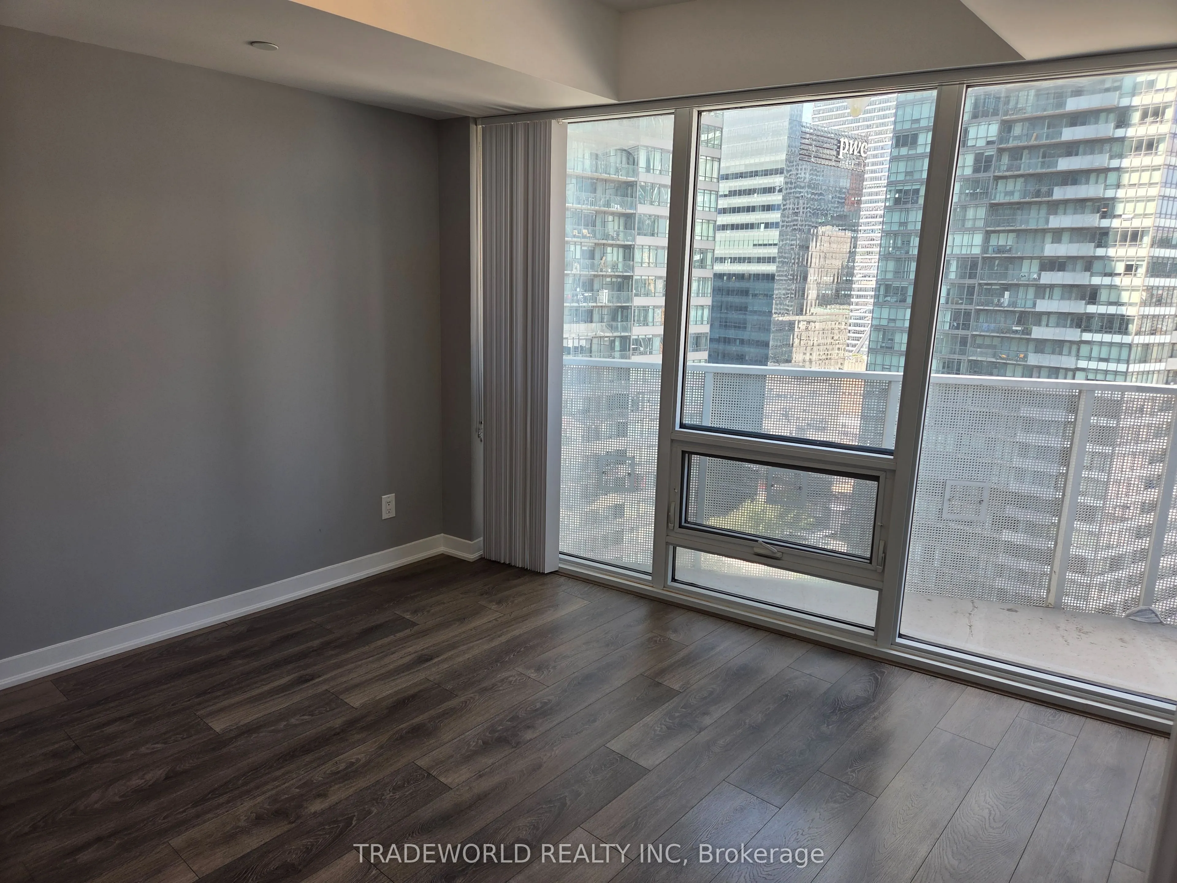 100 Harbour Street, #2703