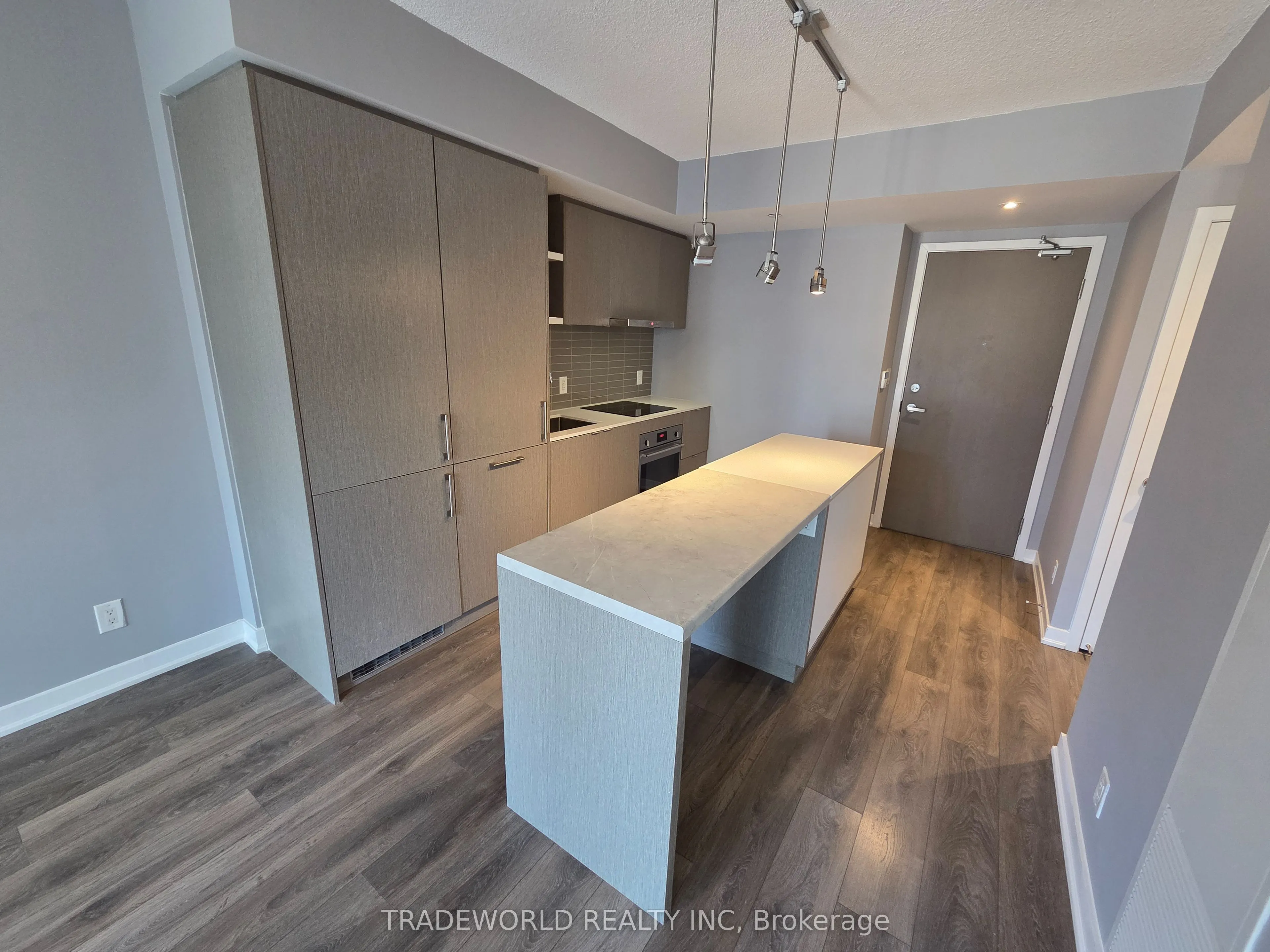 100 Harbour Street, #2703