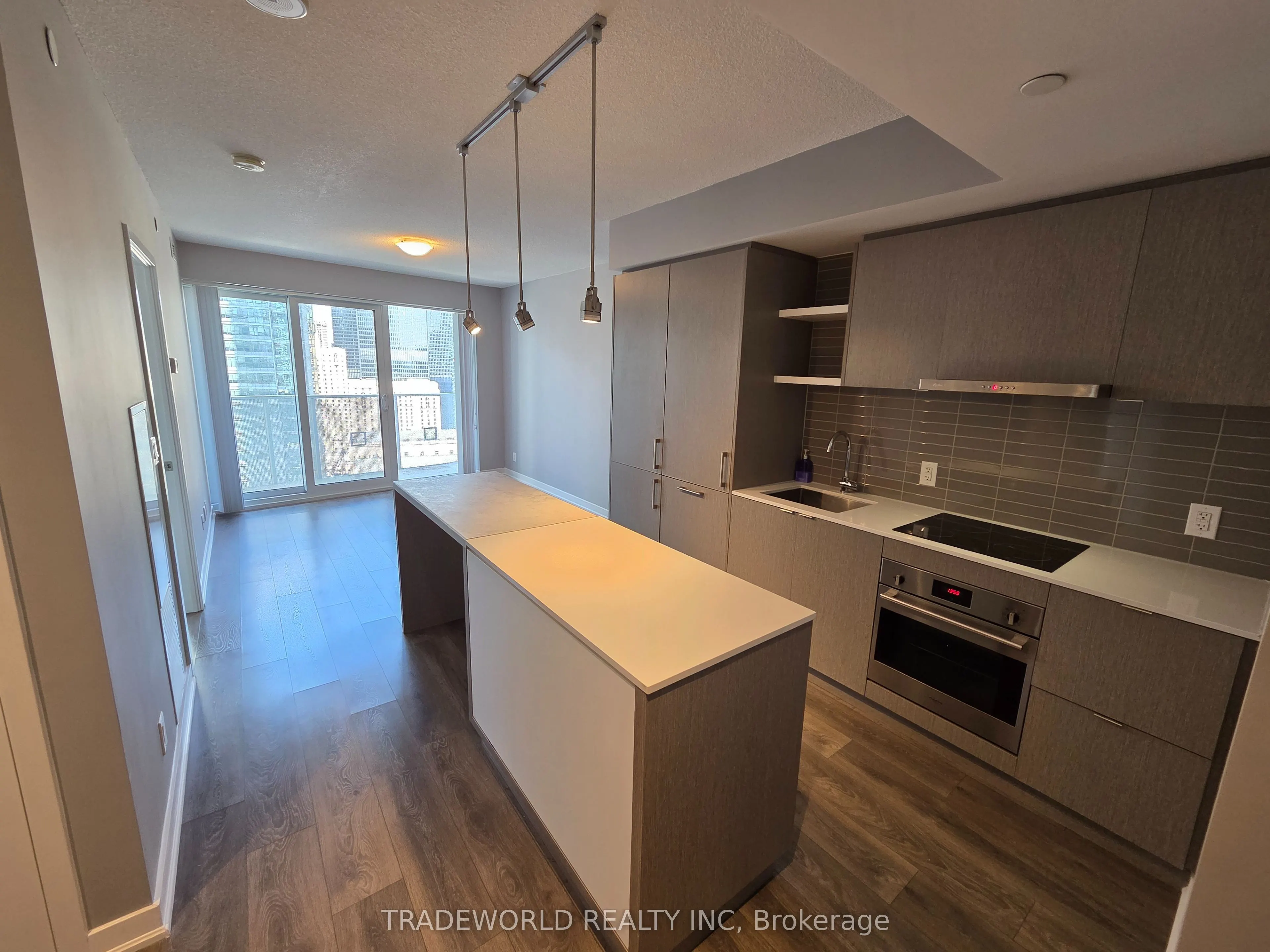 100 Harbour Street, #2703