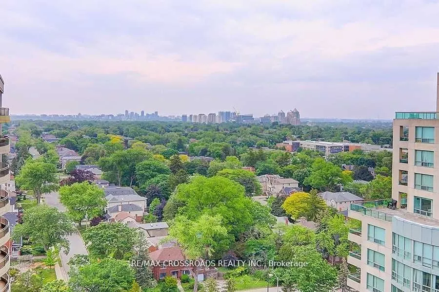 18 Parkview Avenue, #2106