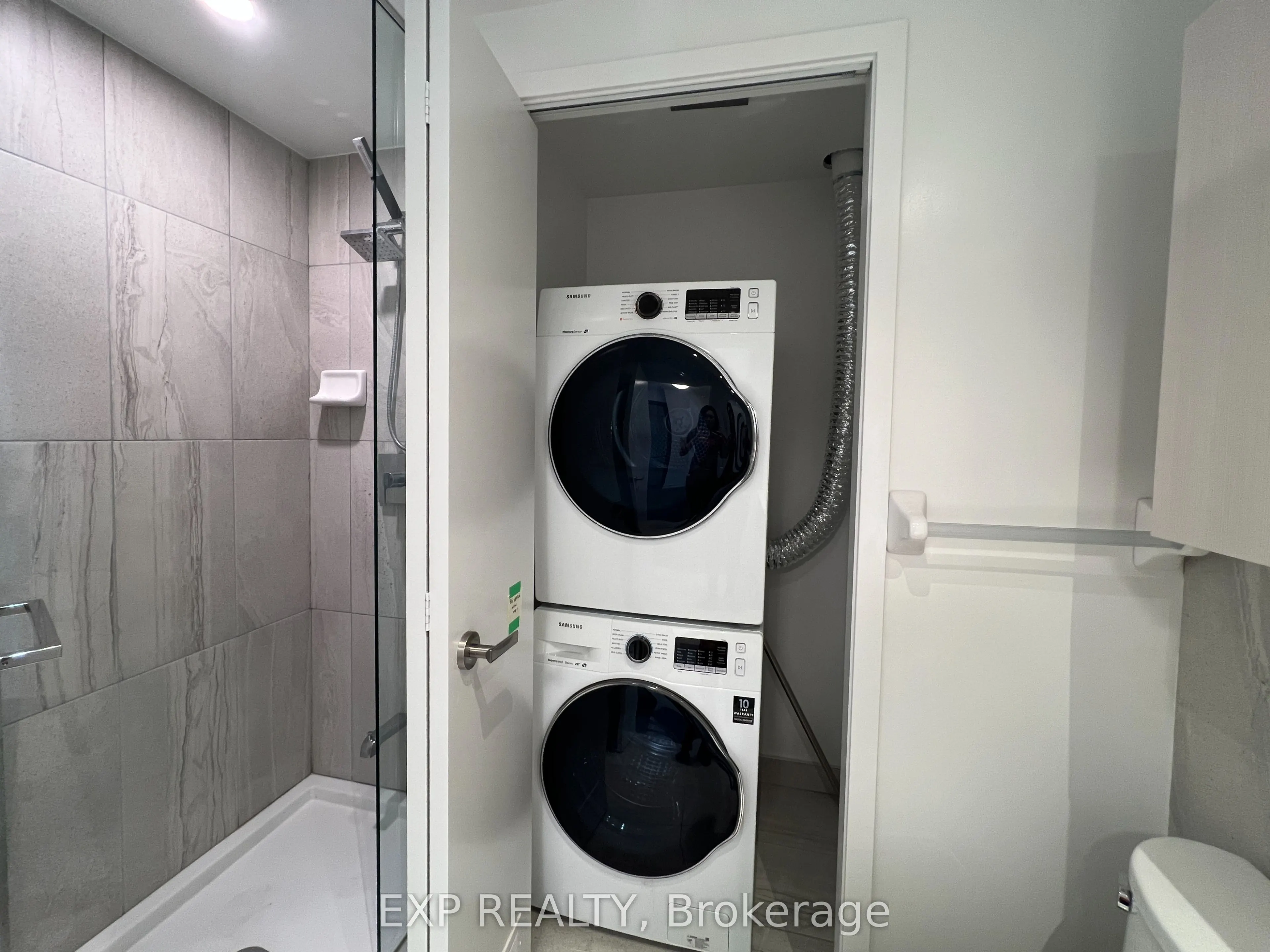 195 Redpath Avenue, #3213