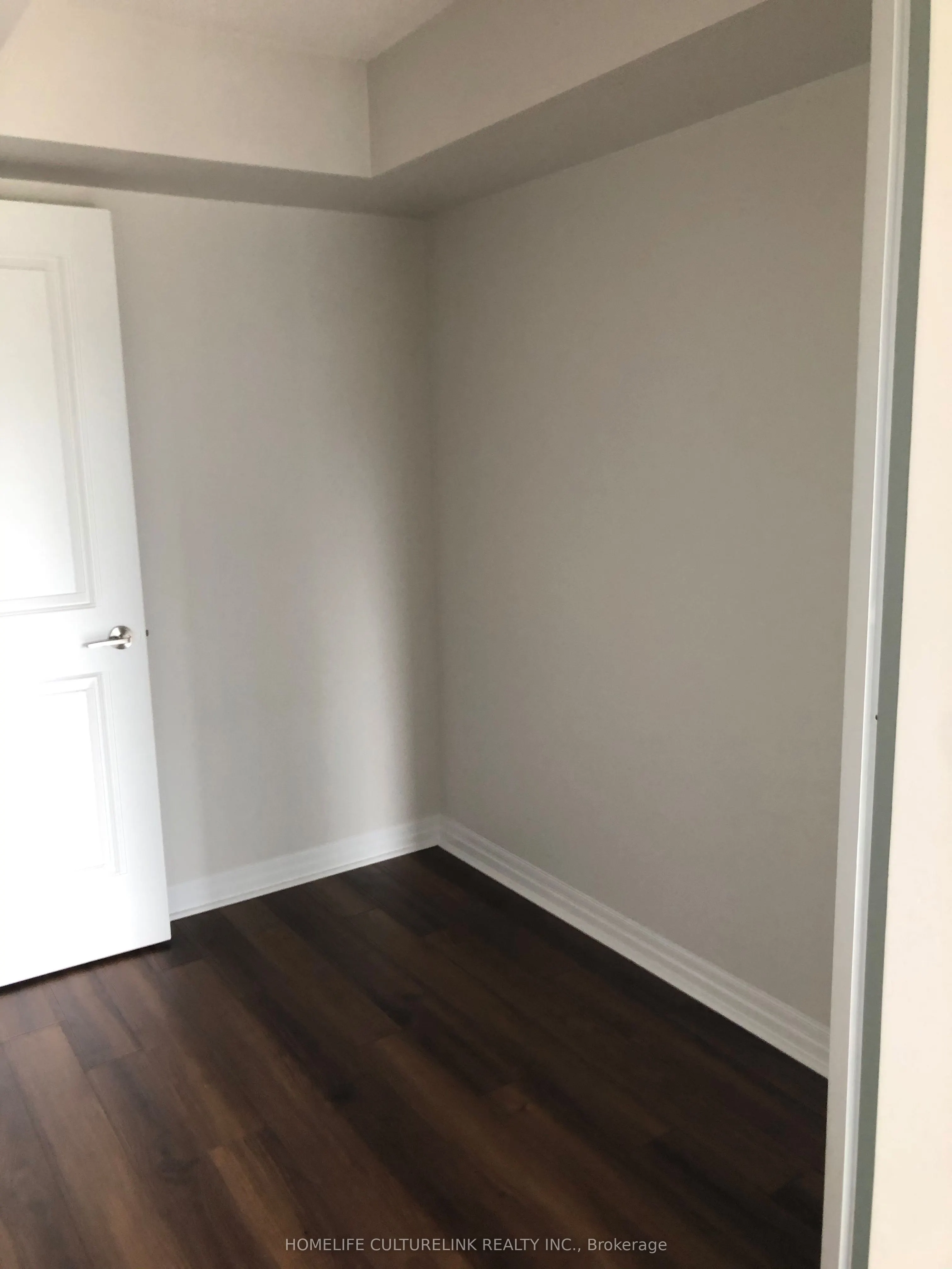 275 Yorkland Road, #211