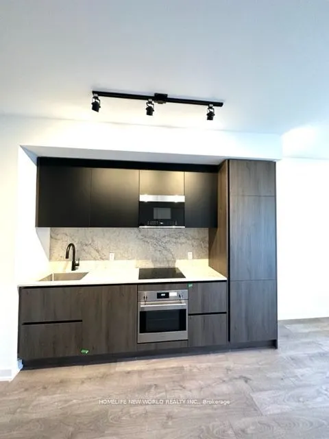 108 Peter Street, #1521