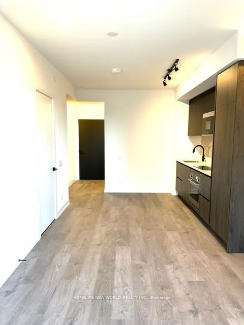 108 Peter Street, #1521