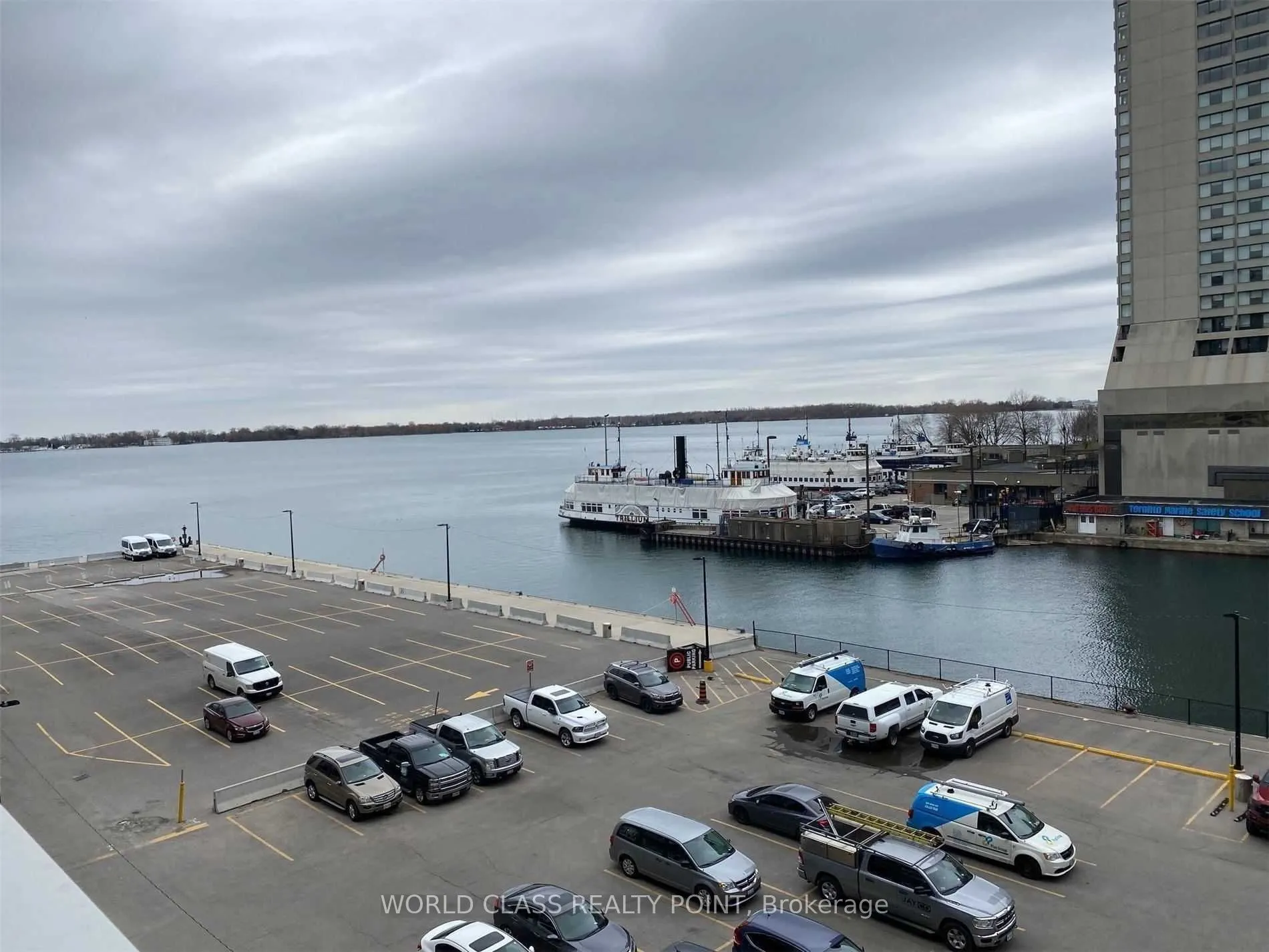 15 Queens Quay E, #2601