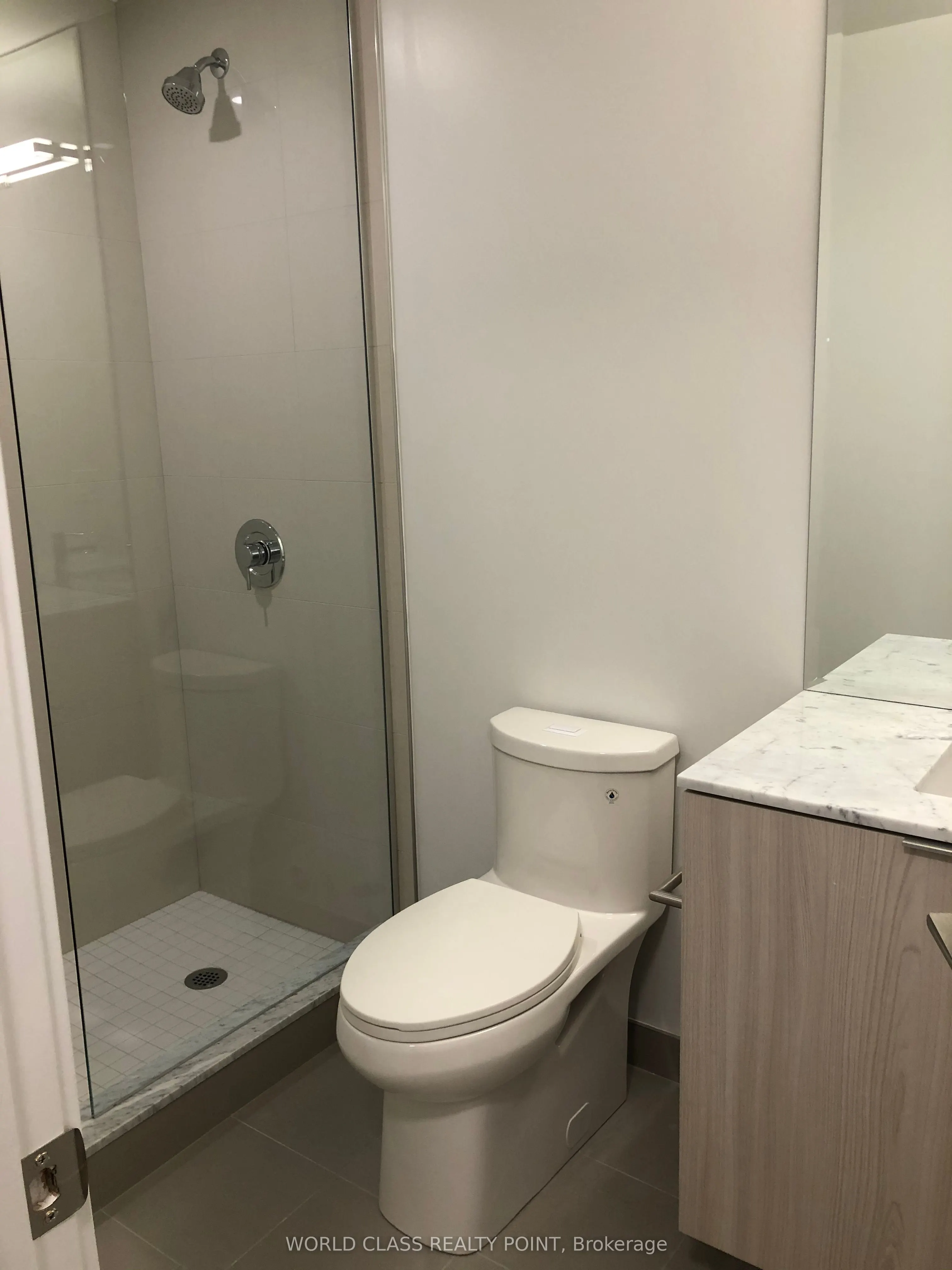 15 Queens Quay E, #2601