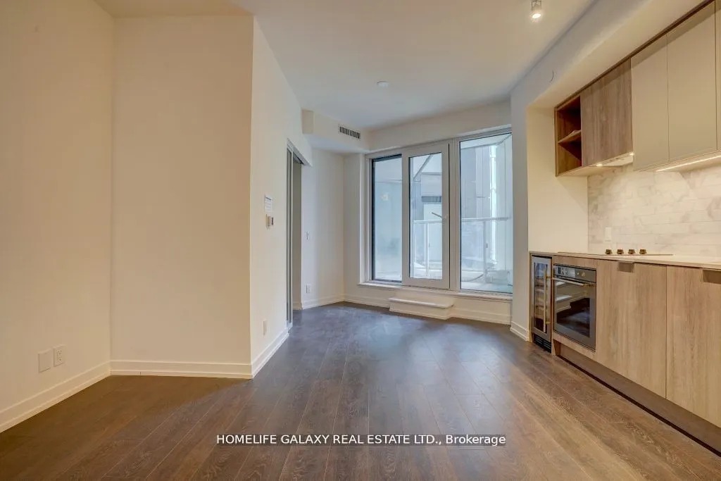 2020 Bathurst Street, #307