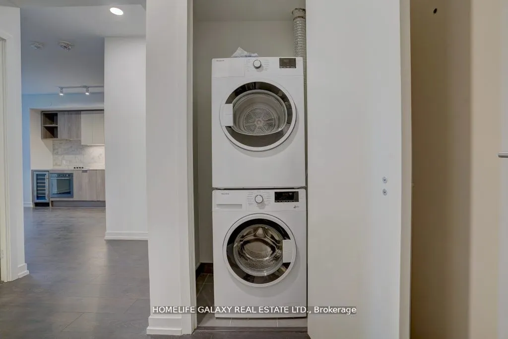2020 Bathurst Street, #307