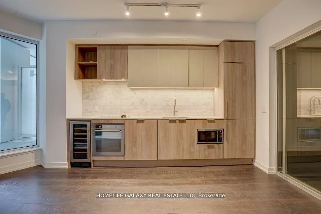 2020 Bathurst Street, #307