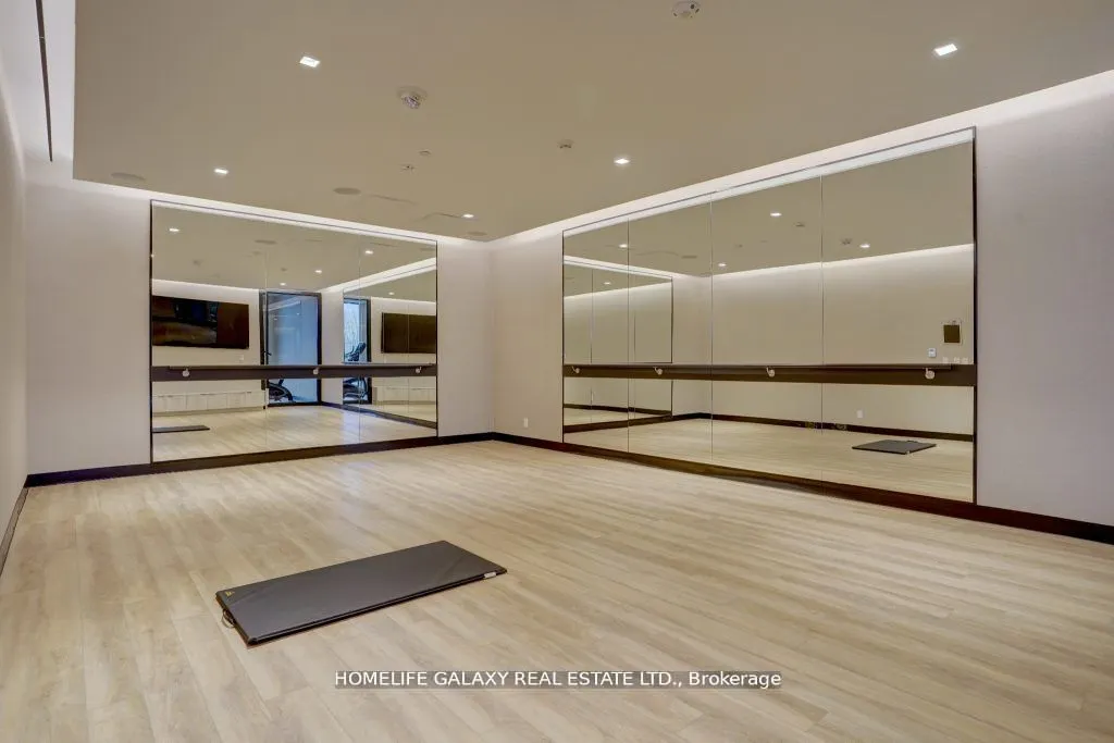 2020 Bathurst Street, #307