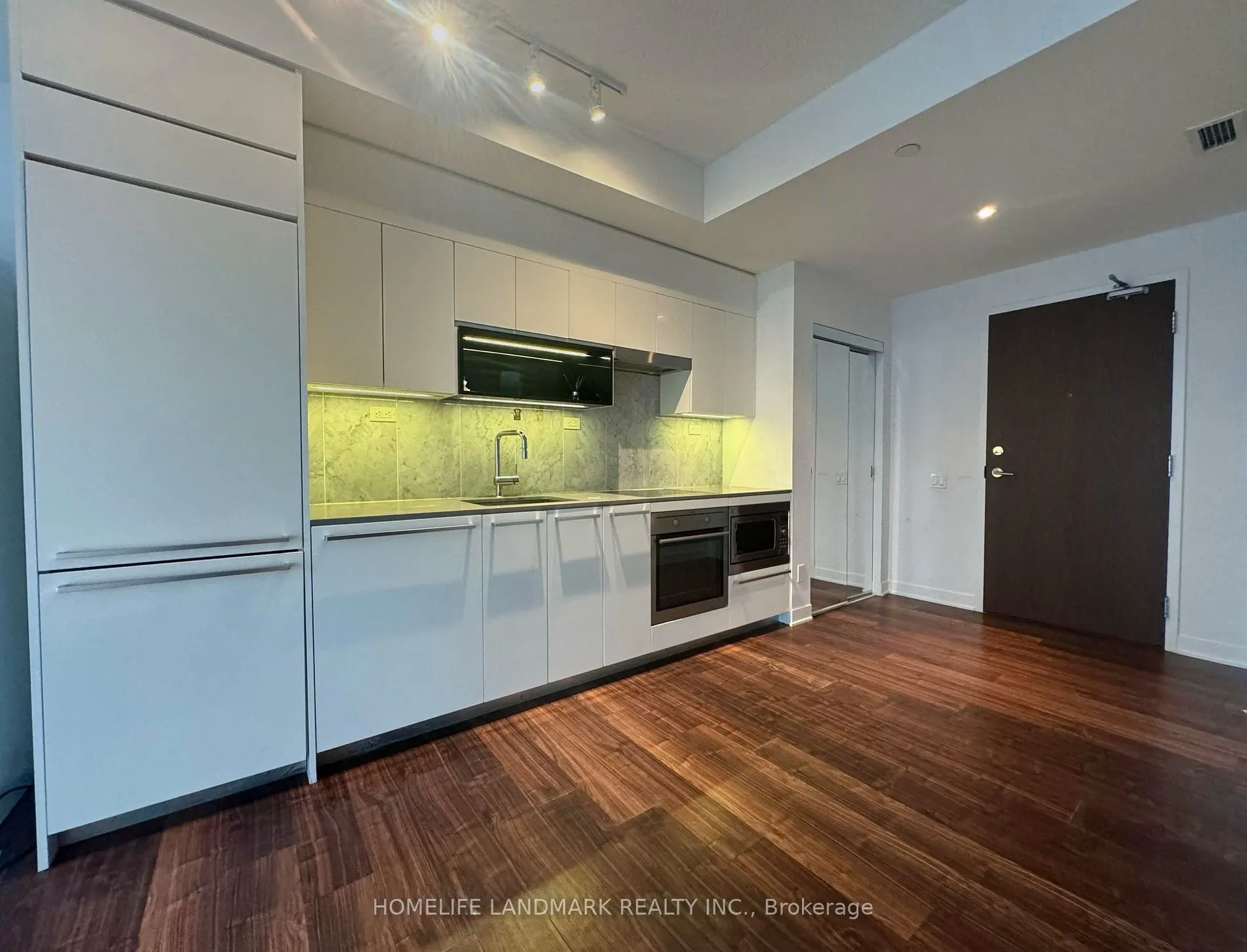 90 queens Wharf Road, #608