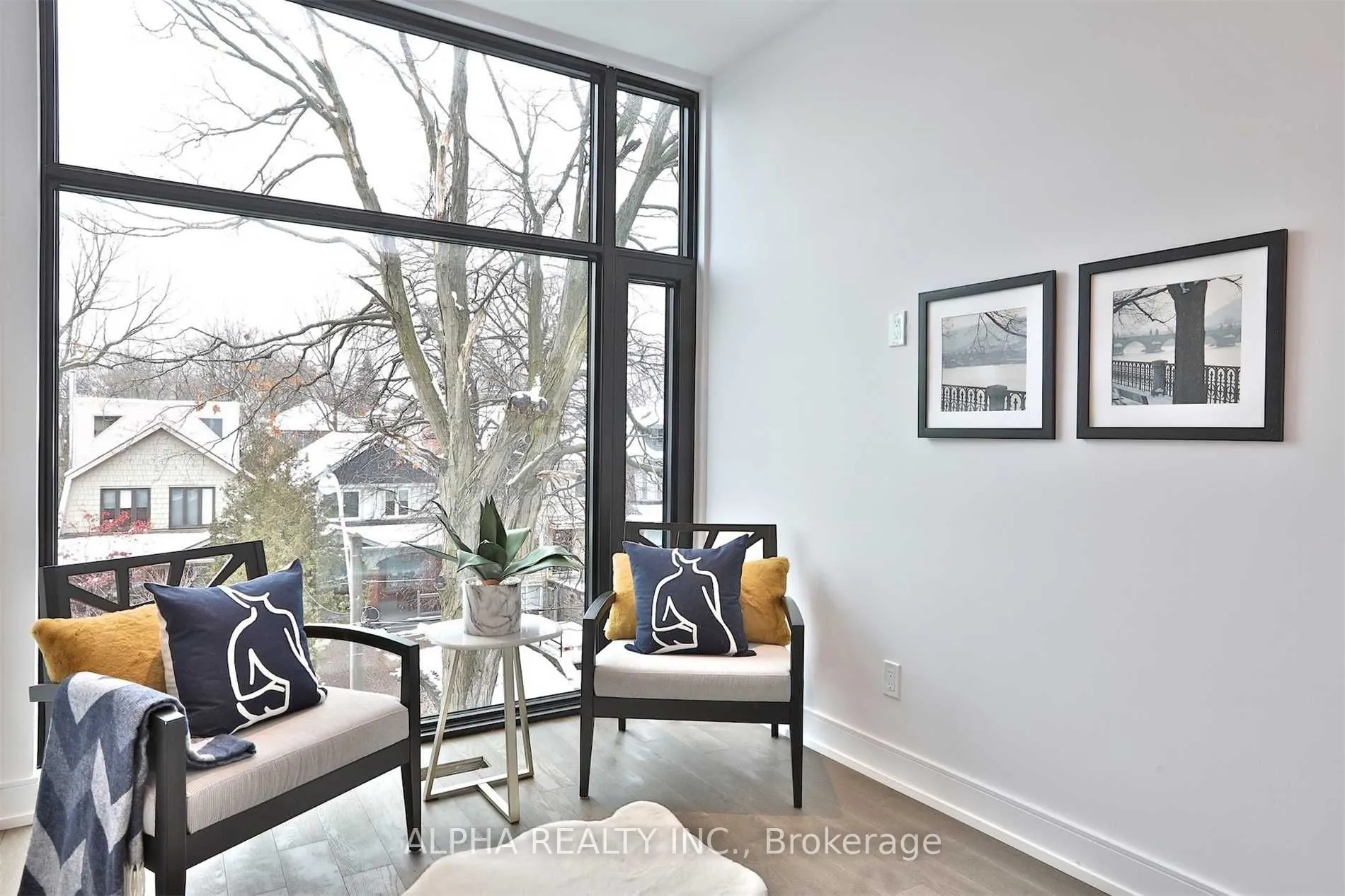 129 Roselawn Avenue