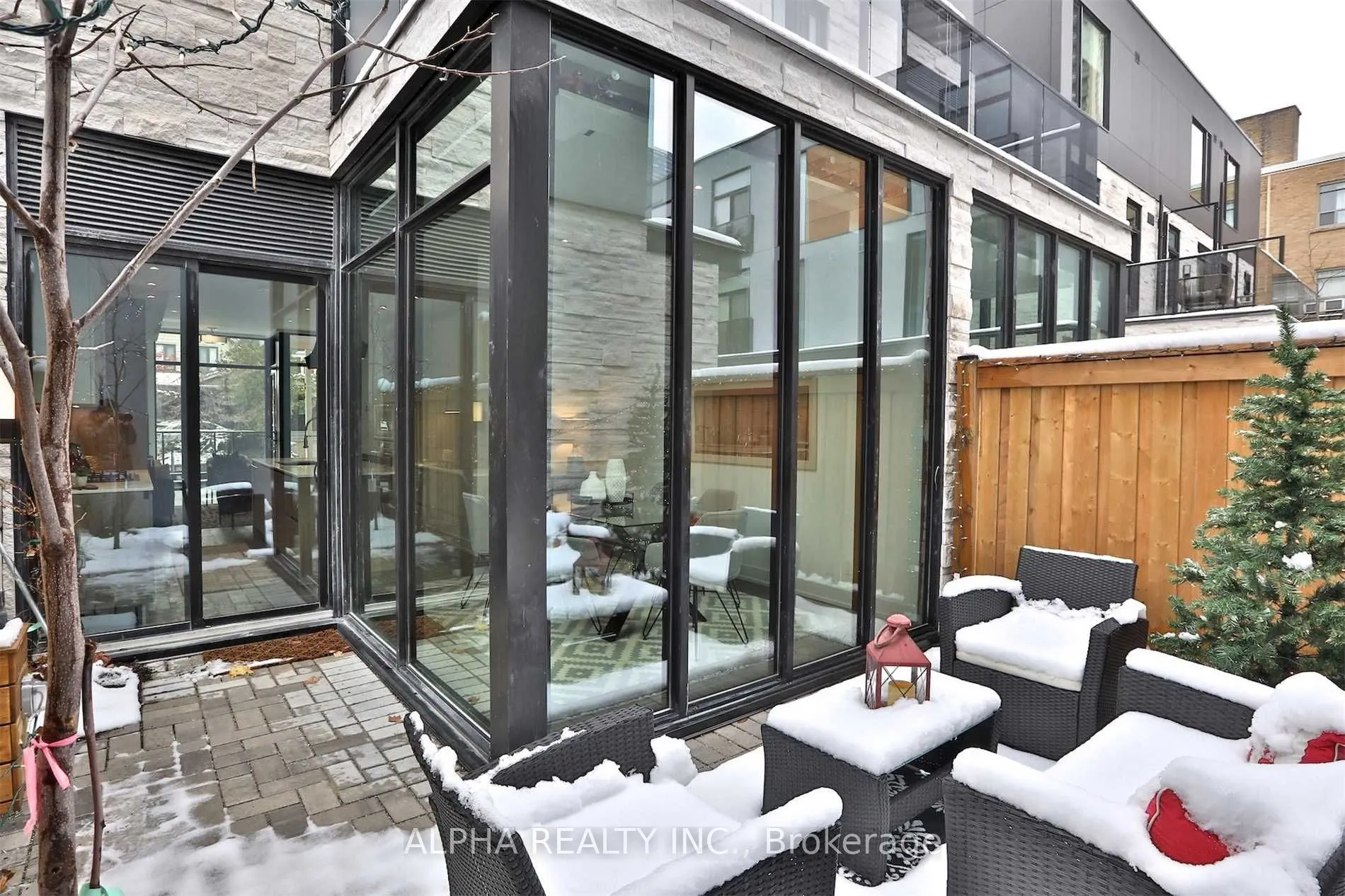 129 Roselawn Avenue