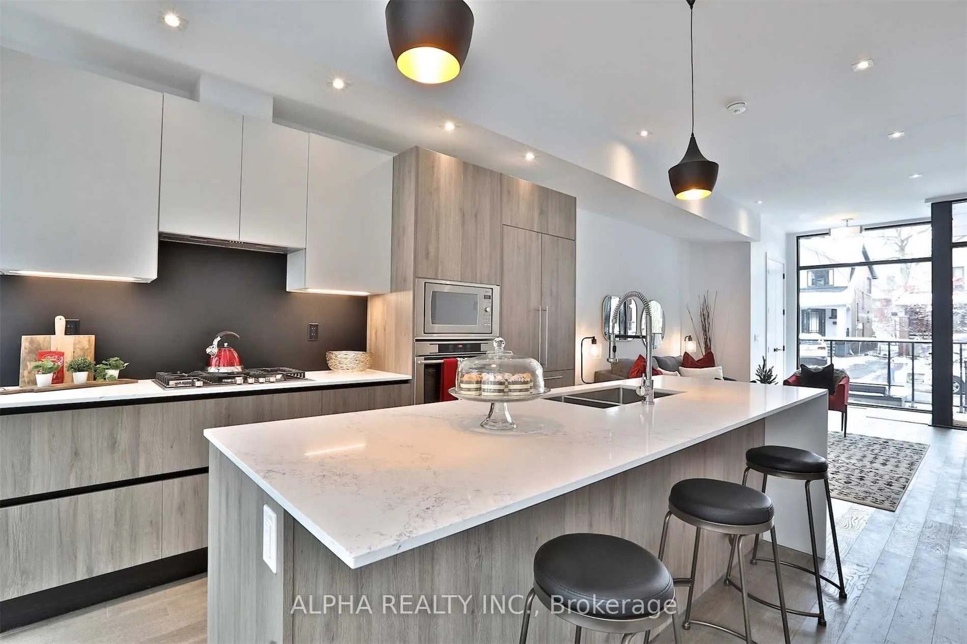 129 Roselawn Avenue