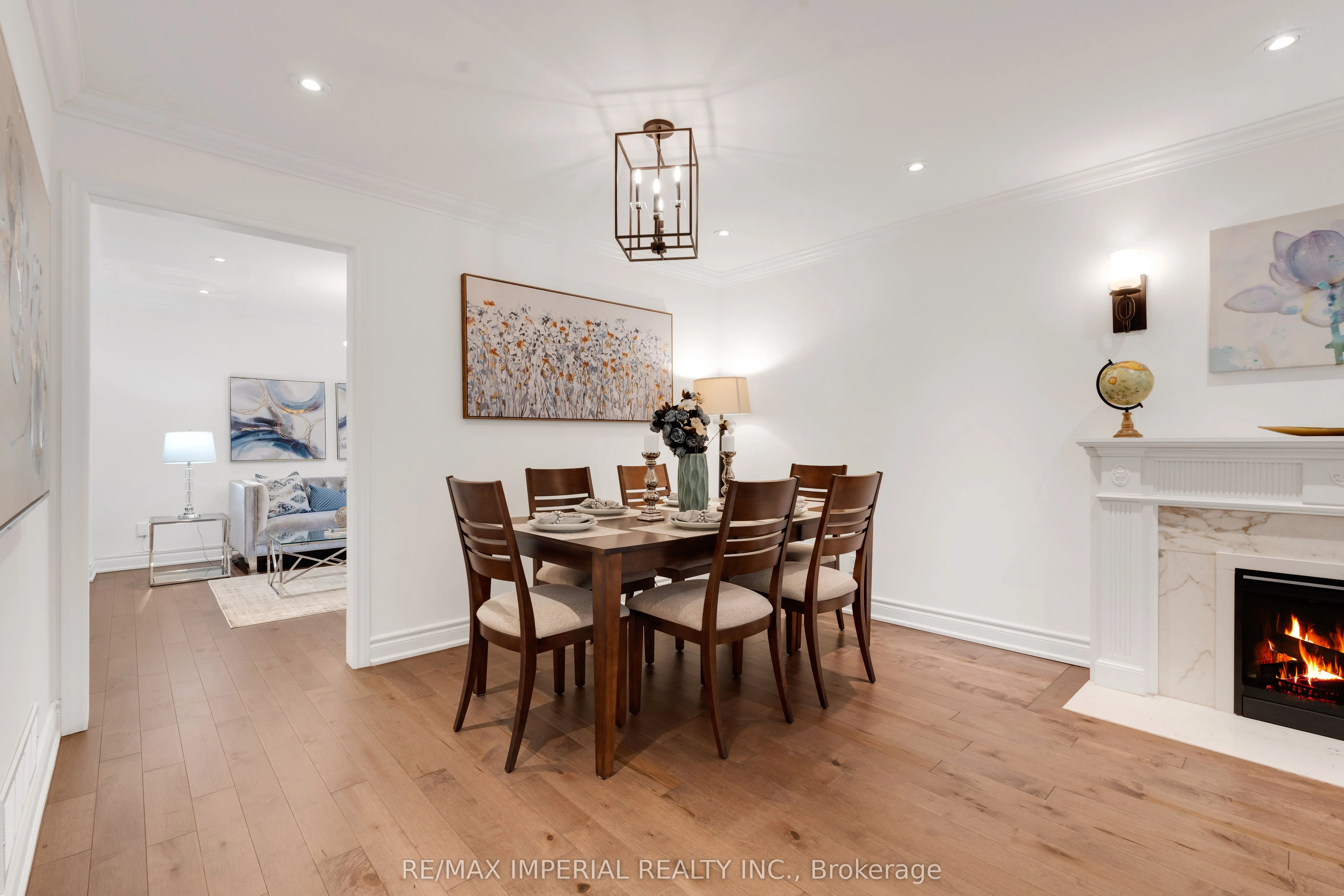 263 Upper Highland Crescent