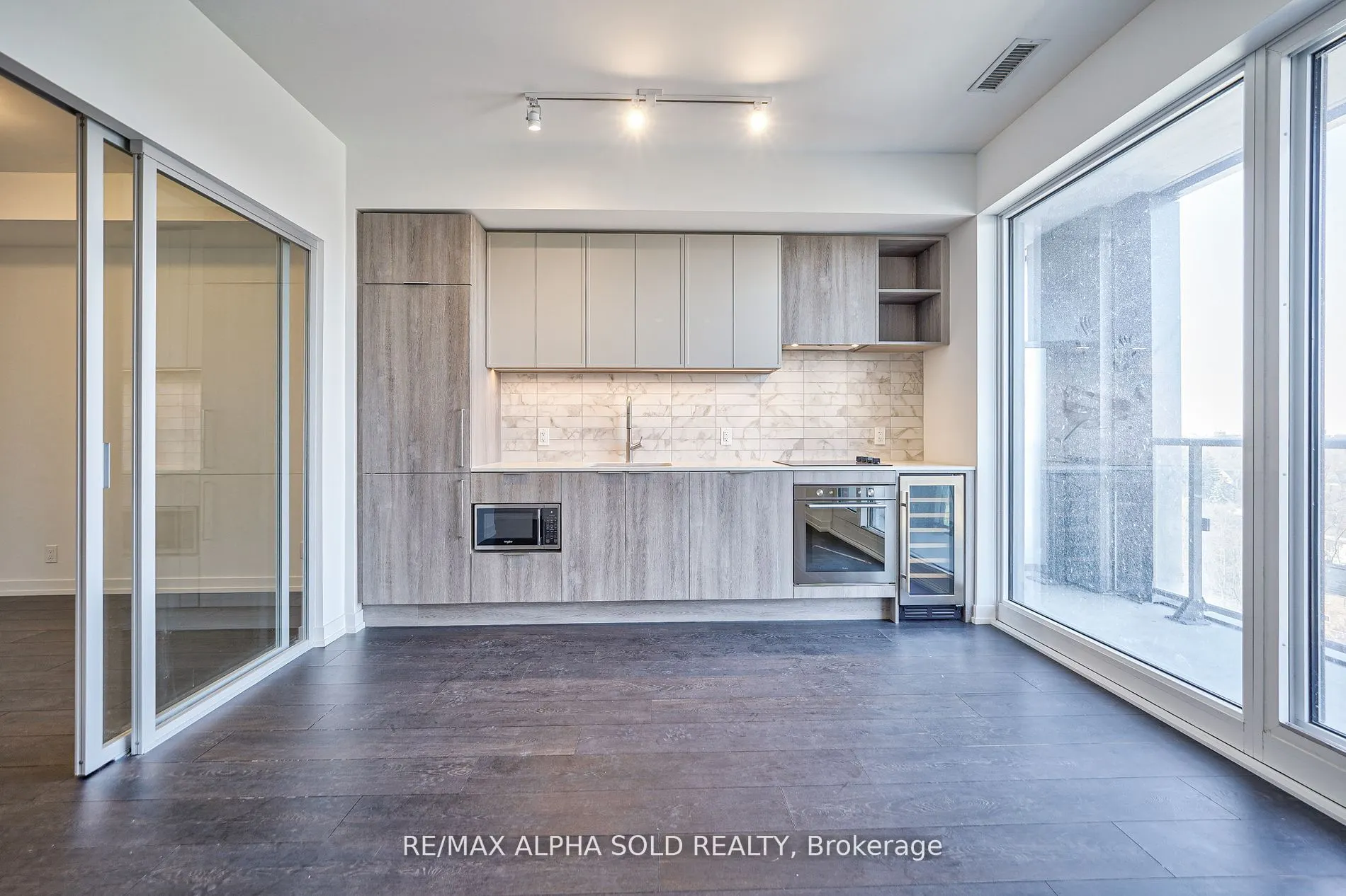 2020 Bathurst Street, #1108