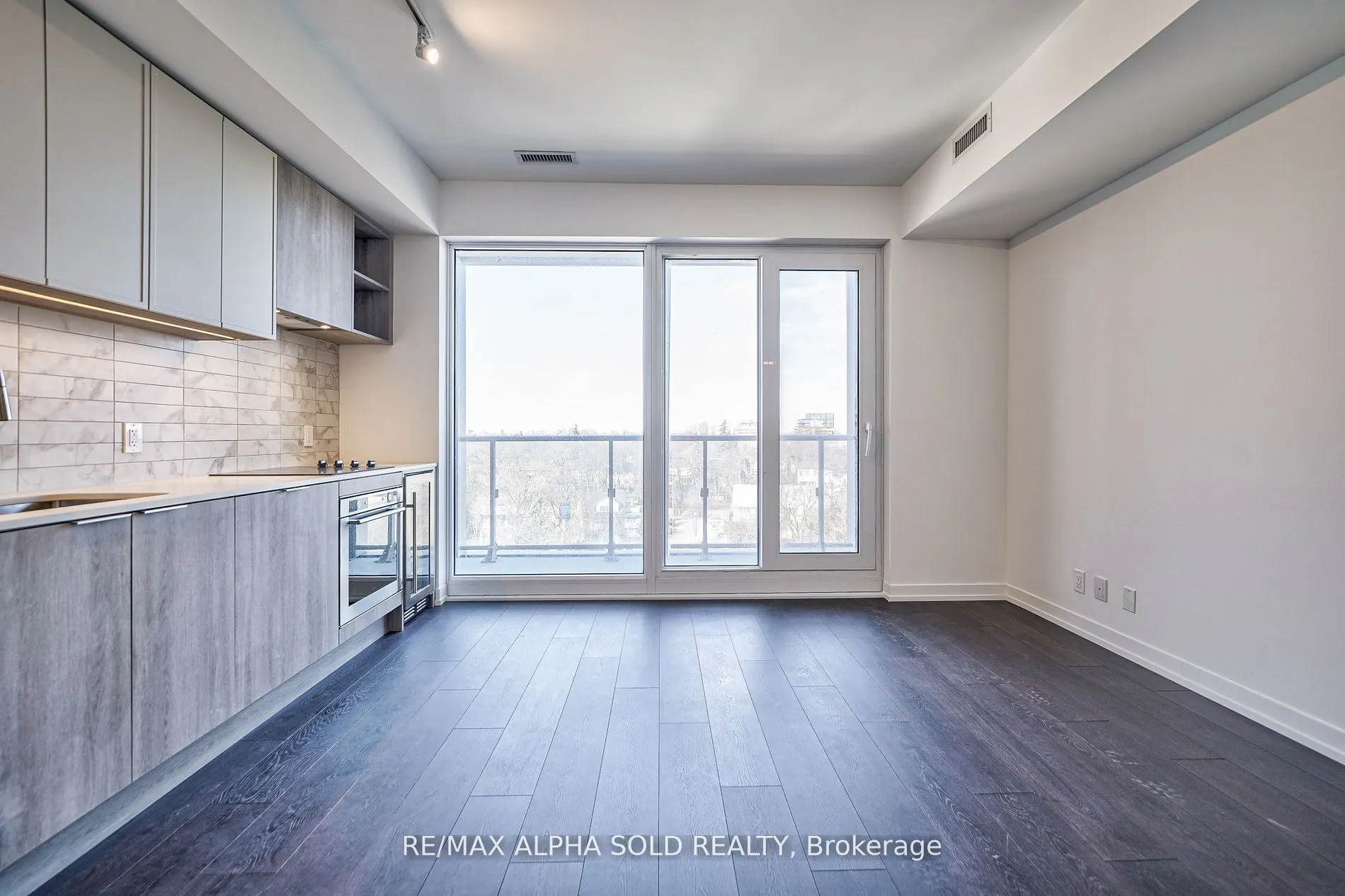 2020 Bathurst Street, #1108