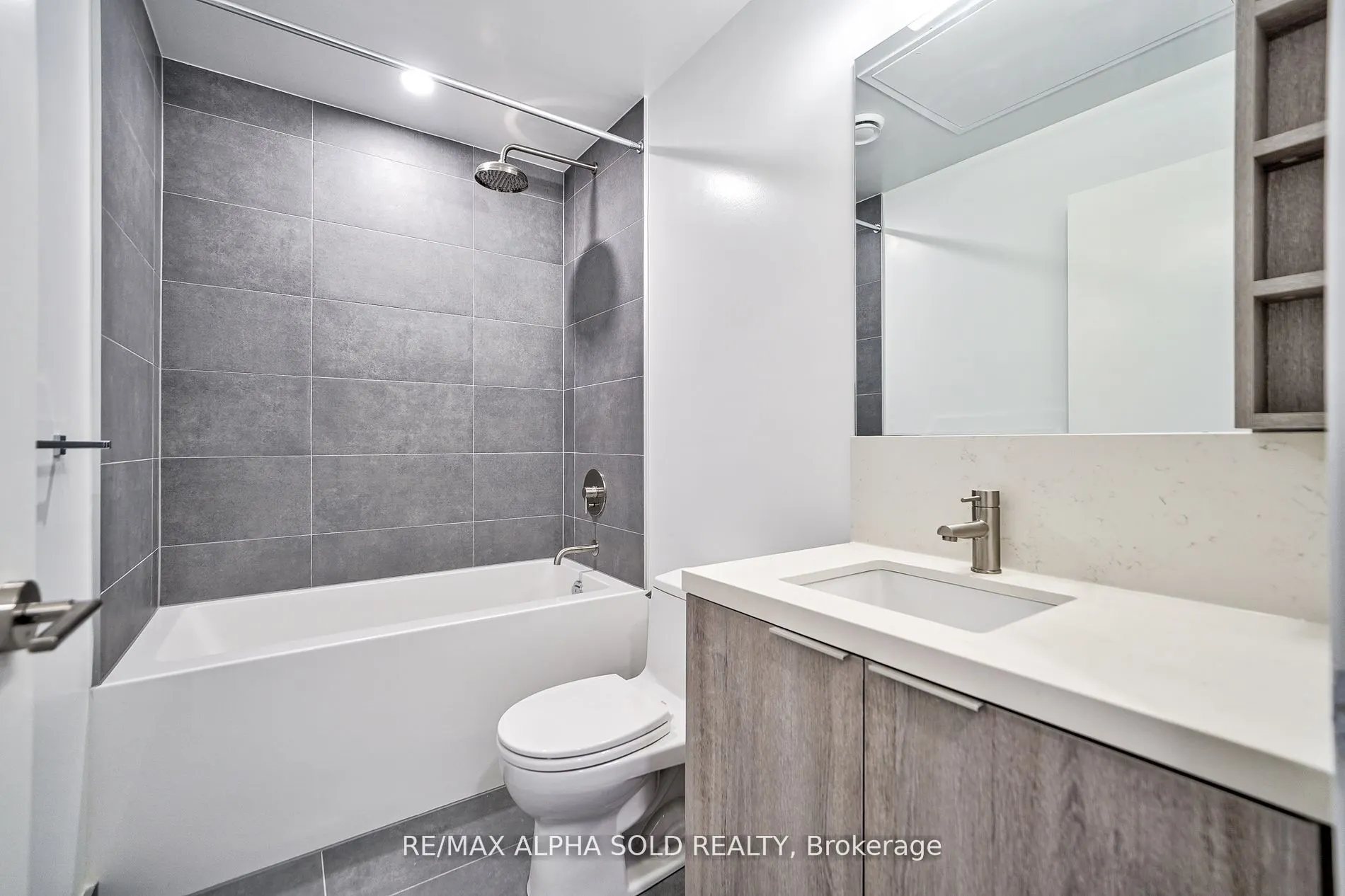 2020 Bathurst Street, #1108