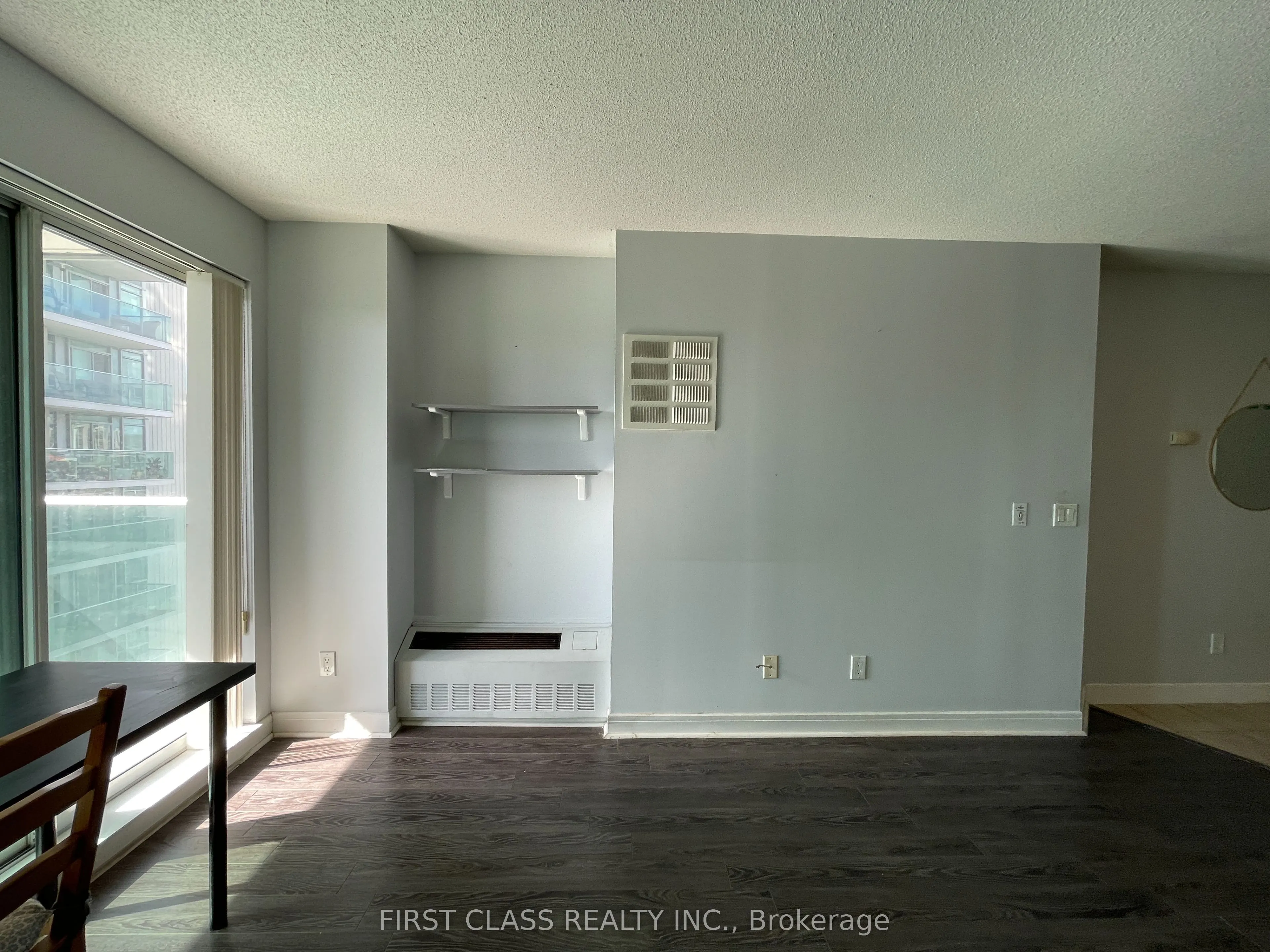 35 Bales Avenue, #1201