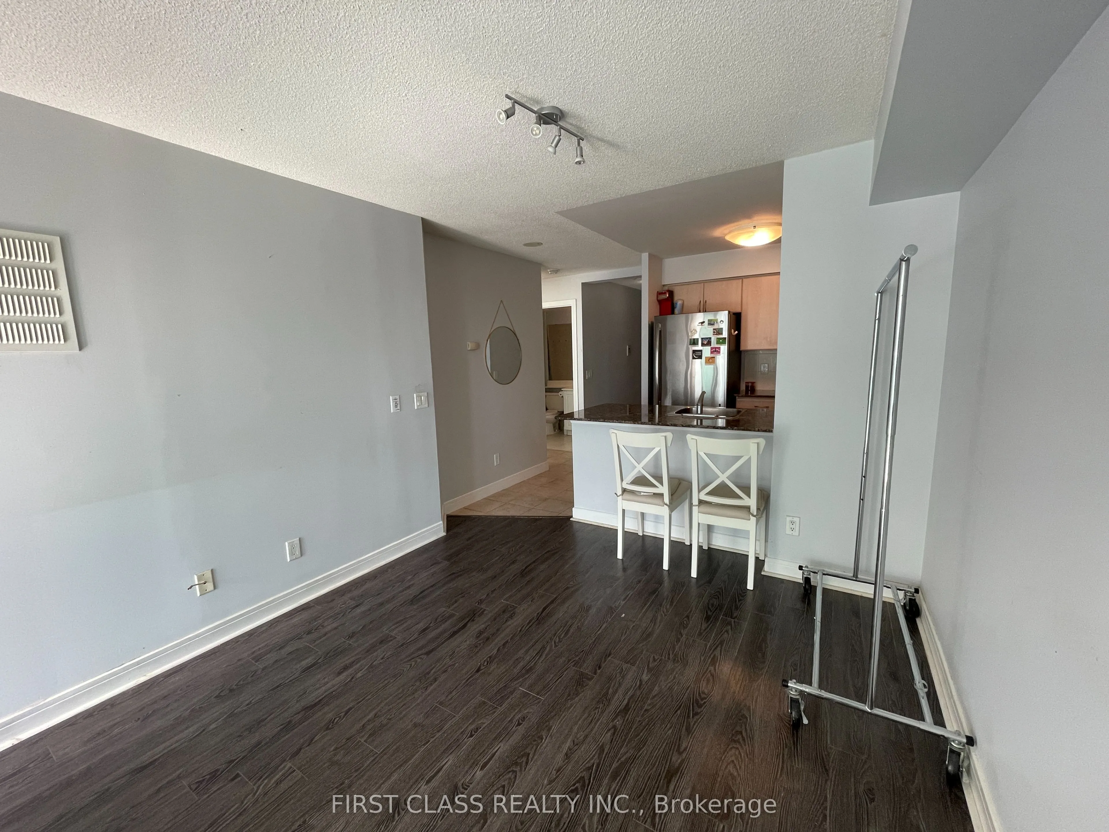 35 Bales Avenue, #1201