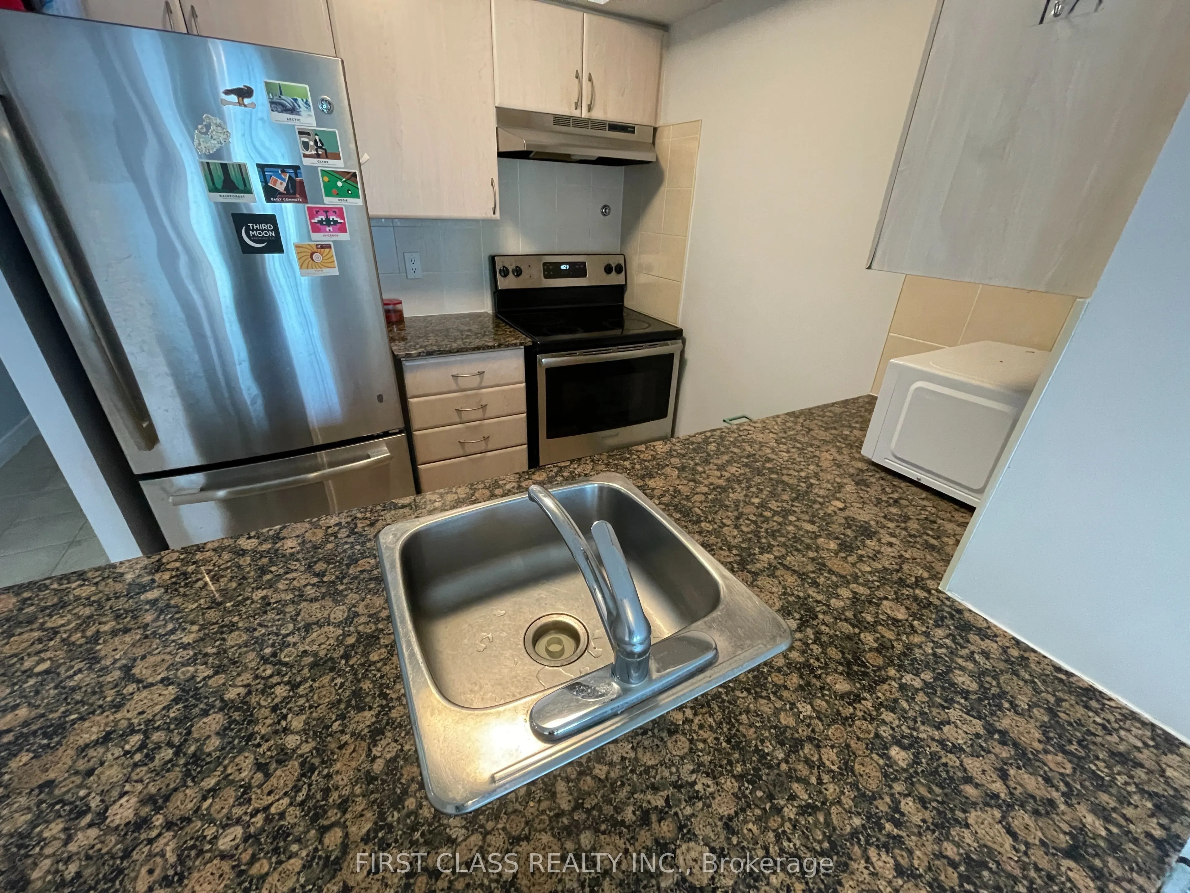 35 Bales Avenue, #1201