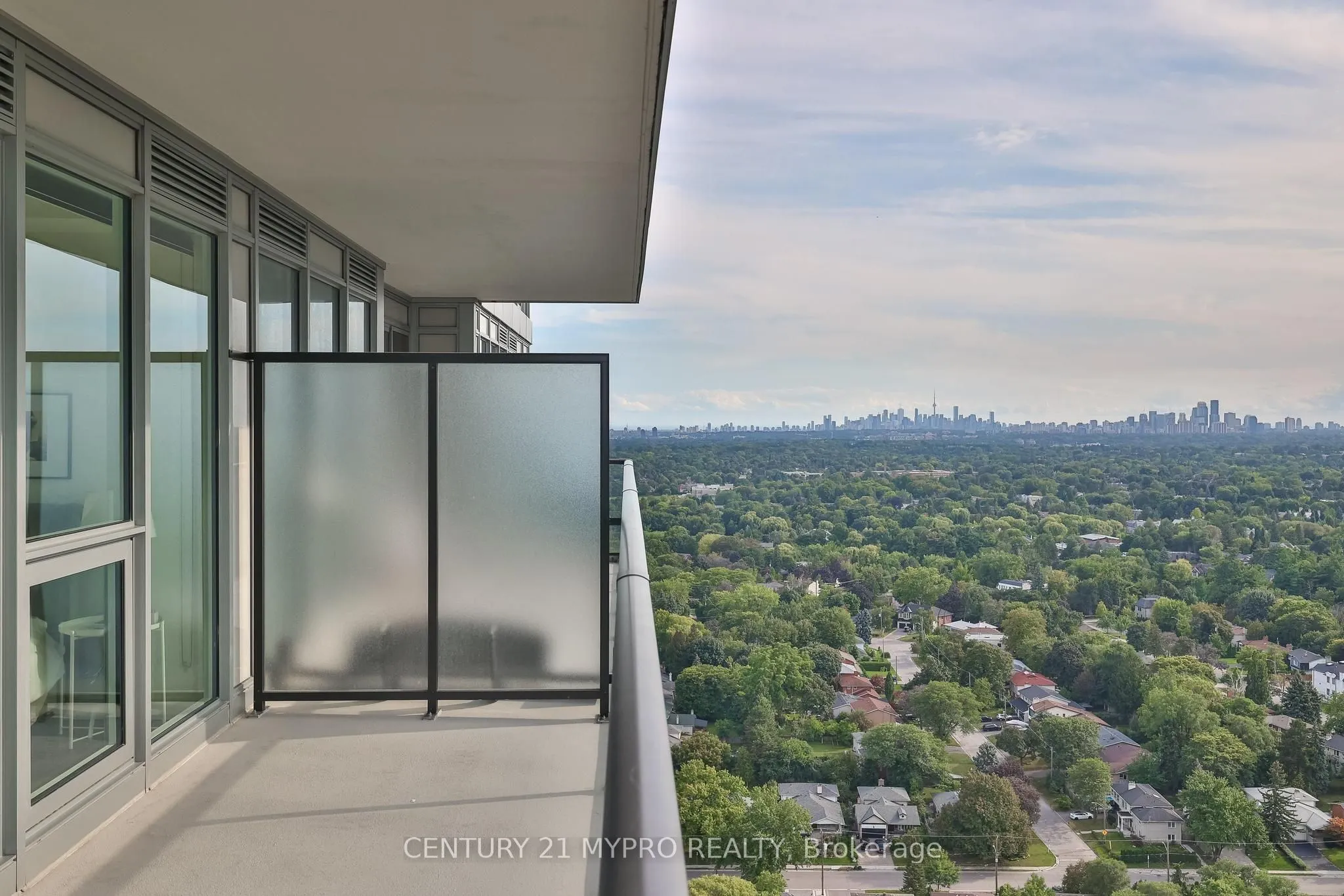 95 Mcmahon Drive, #3706