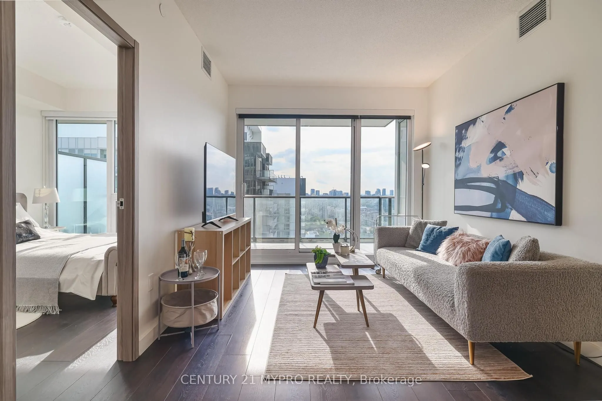 95 Mcmahon Drive, #3706