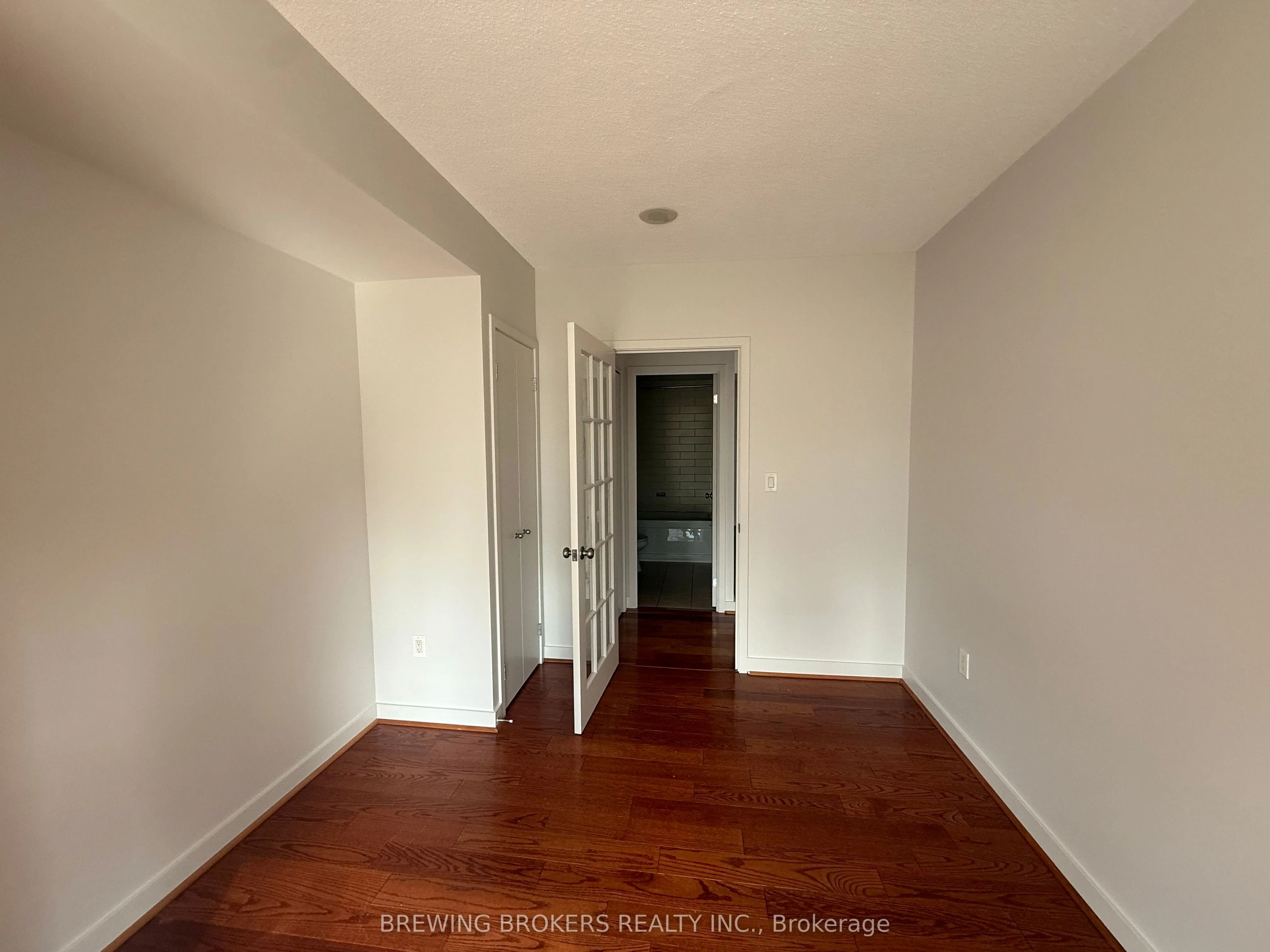 10 Navy Wharf Court, #1712